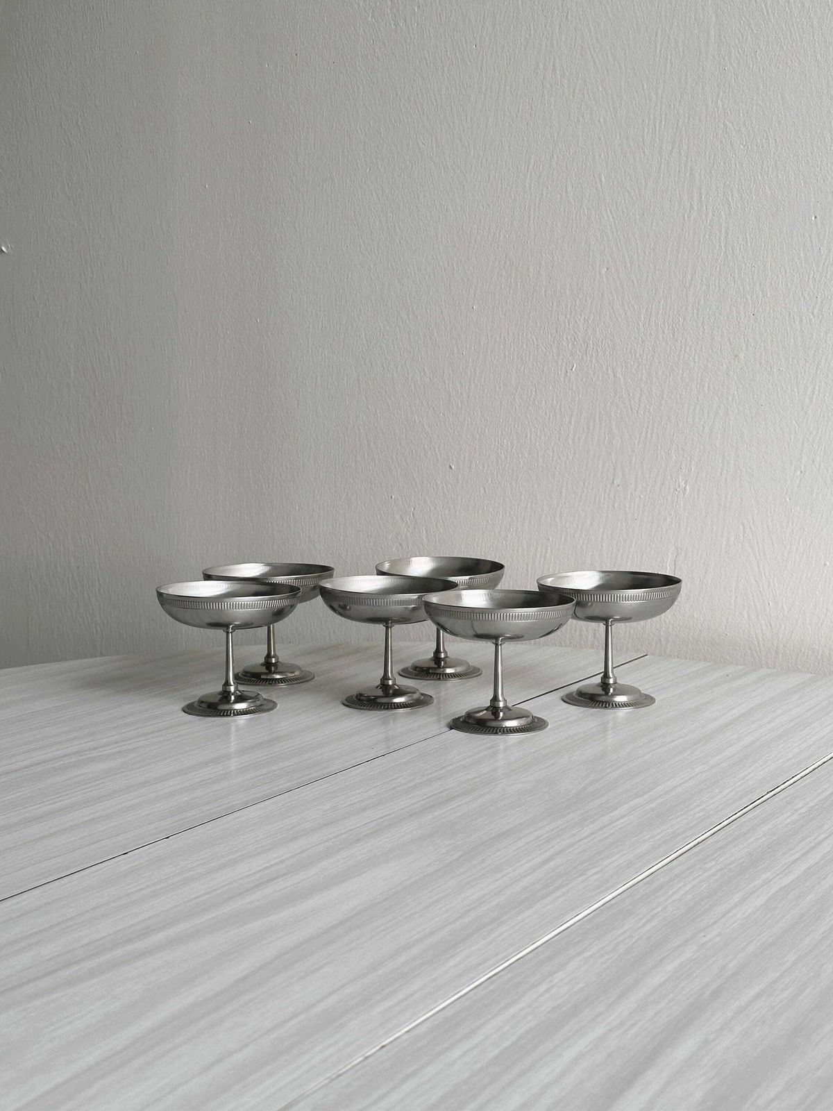 photo furniture Set Of Stainless Steel Footed Bowls In The Letang Remy Style, Made In France, Metal Tableware, Stainless Steel Bowls, Stainless Steel Dessert Set