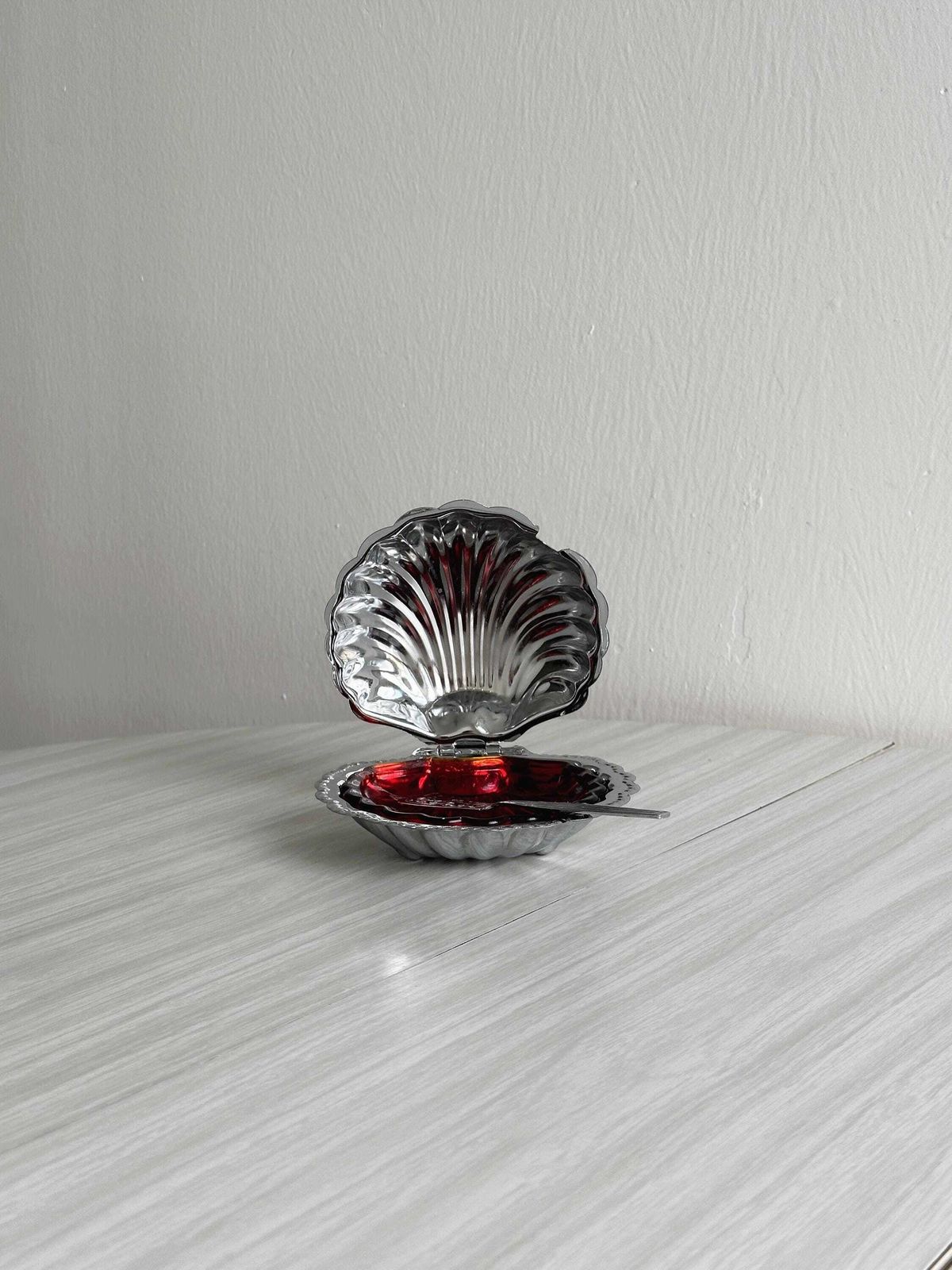 Metal Butter Dish With Lid And Matching Spoon, Caviar Pot, Shell Design, Shiny Metal, Chrome Metal Tableware photo vintage