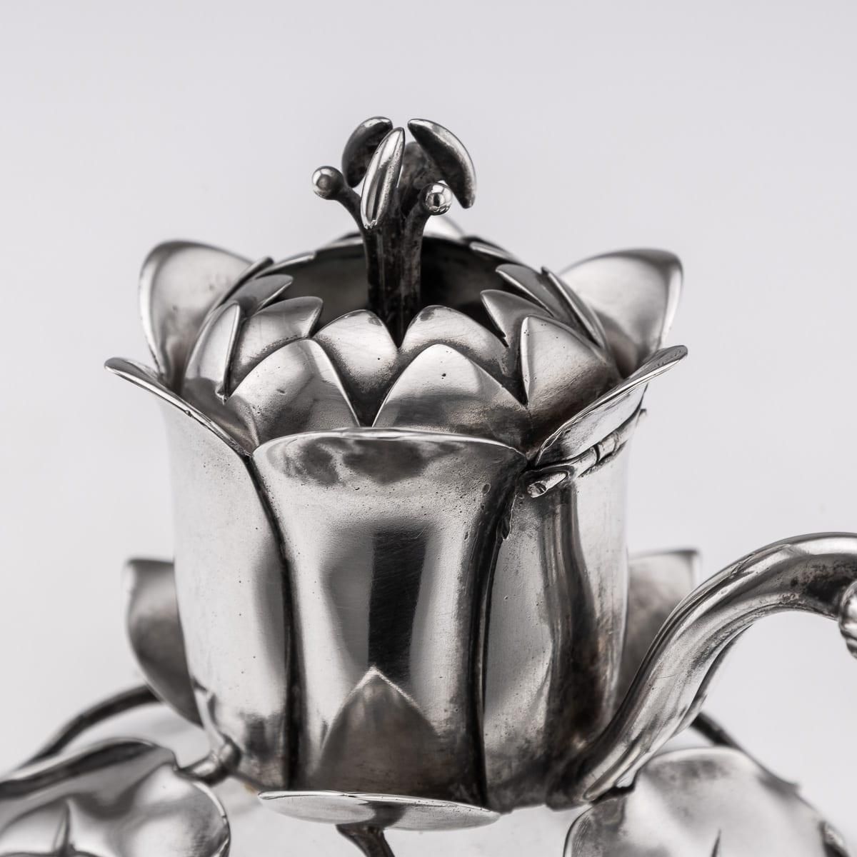 2144.0 Antique 19th Century Victorian Solid Silver & Clear Glass Claret Jug C.1884 photo