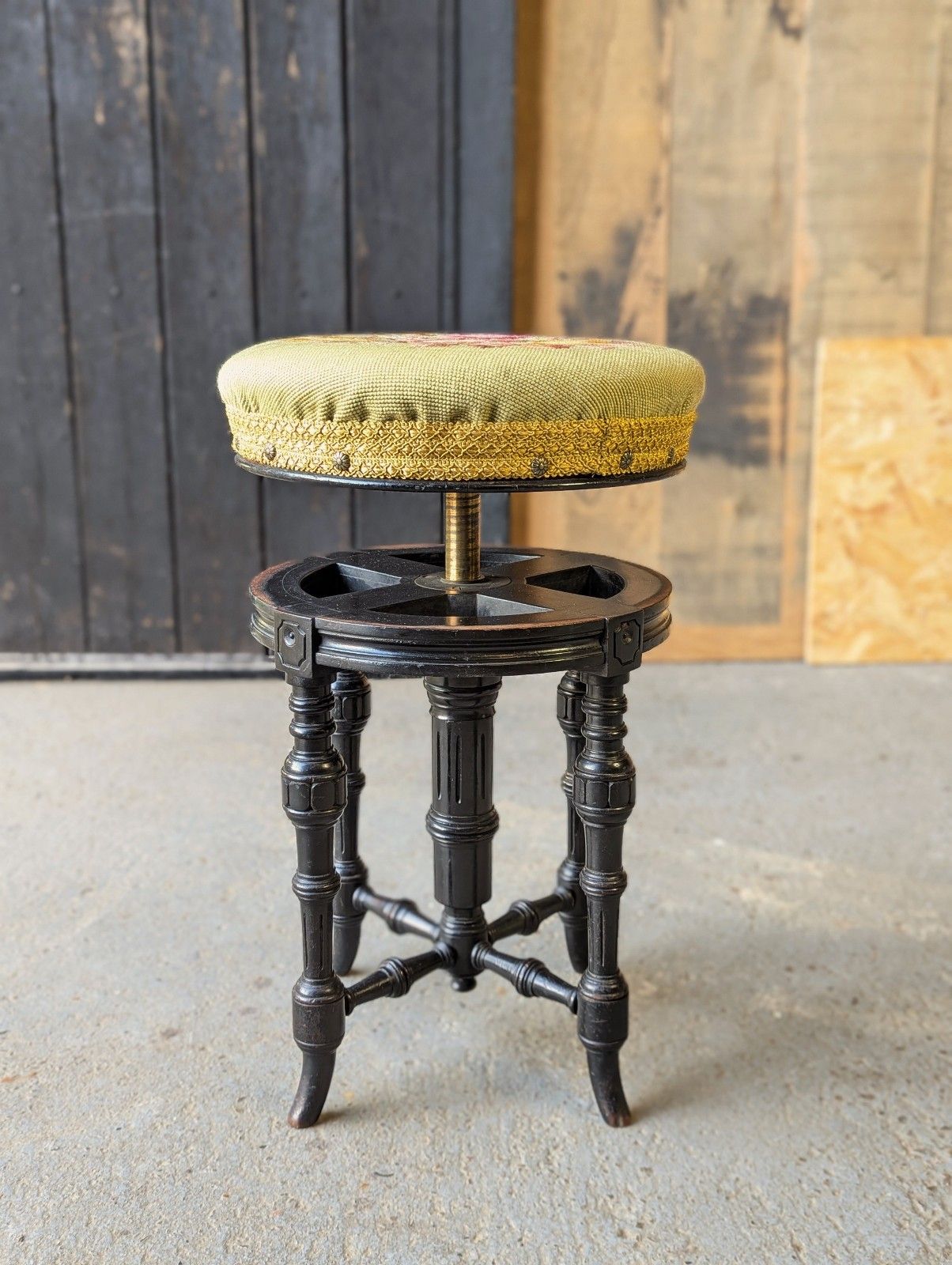 Antique Revolving Piano Stool Aesthetic Period Charles Wadman photo 470.0