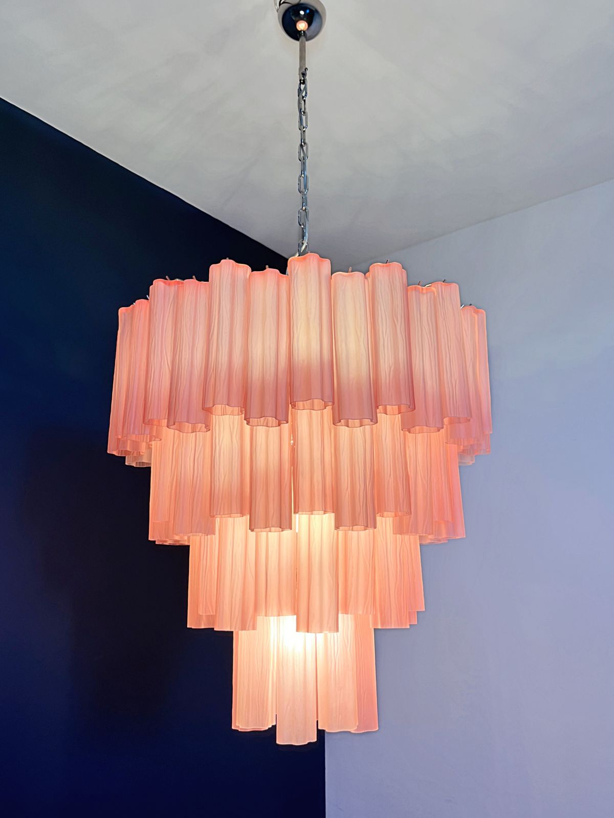 photo vinterior Huge Vintage Murano Glass Tiered Chandelier   80 Pink Etched Glass Tubes