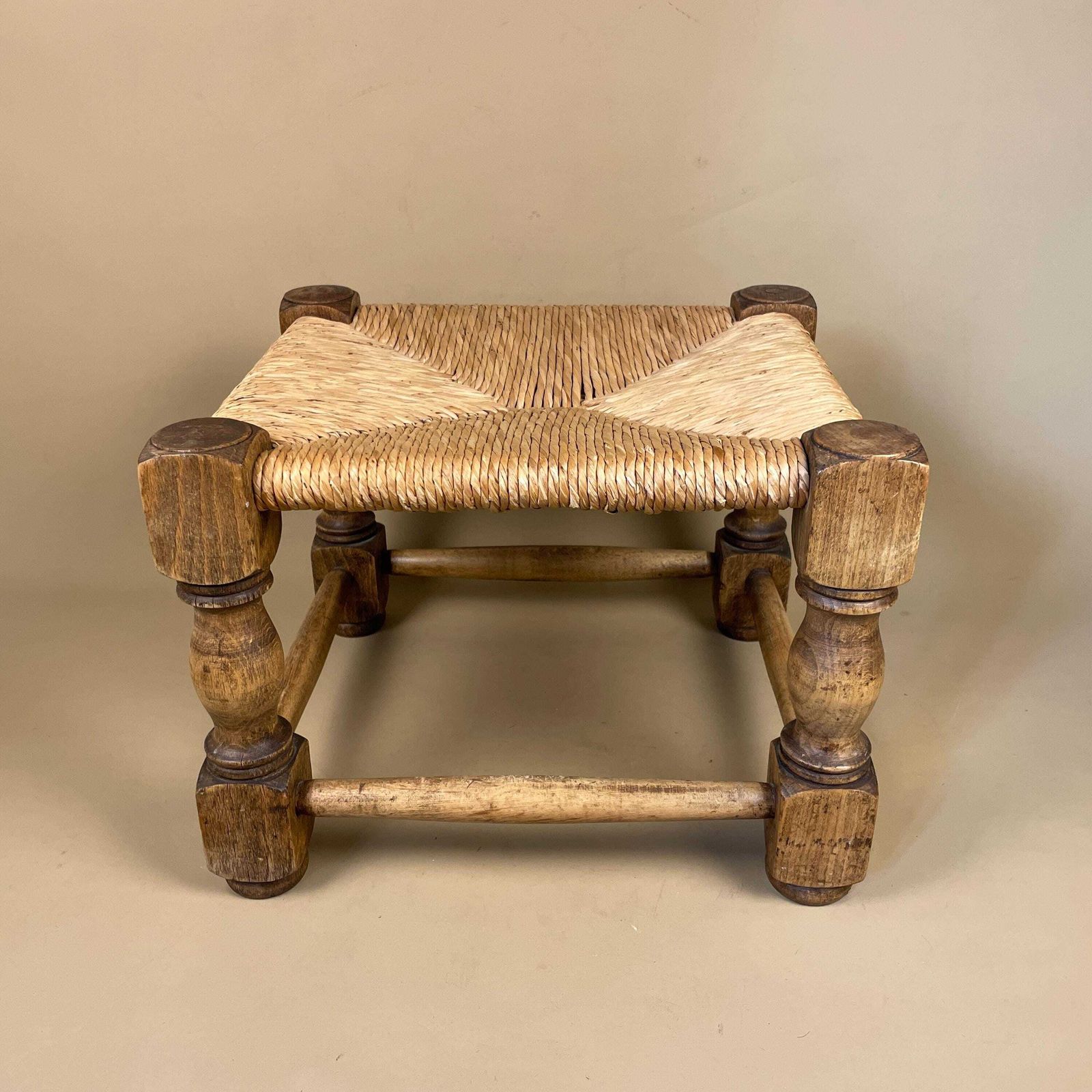 Wooden Foot Stool Woven Straw Wood Cottage Furniture Rectangle Brown Hallway Seat 27.3x37x33cm Footstool Bench Antique Seat Solid photo vinterior