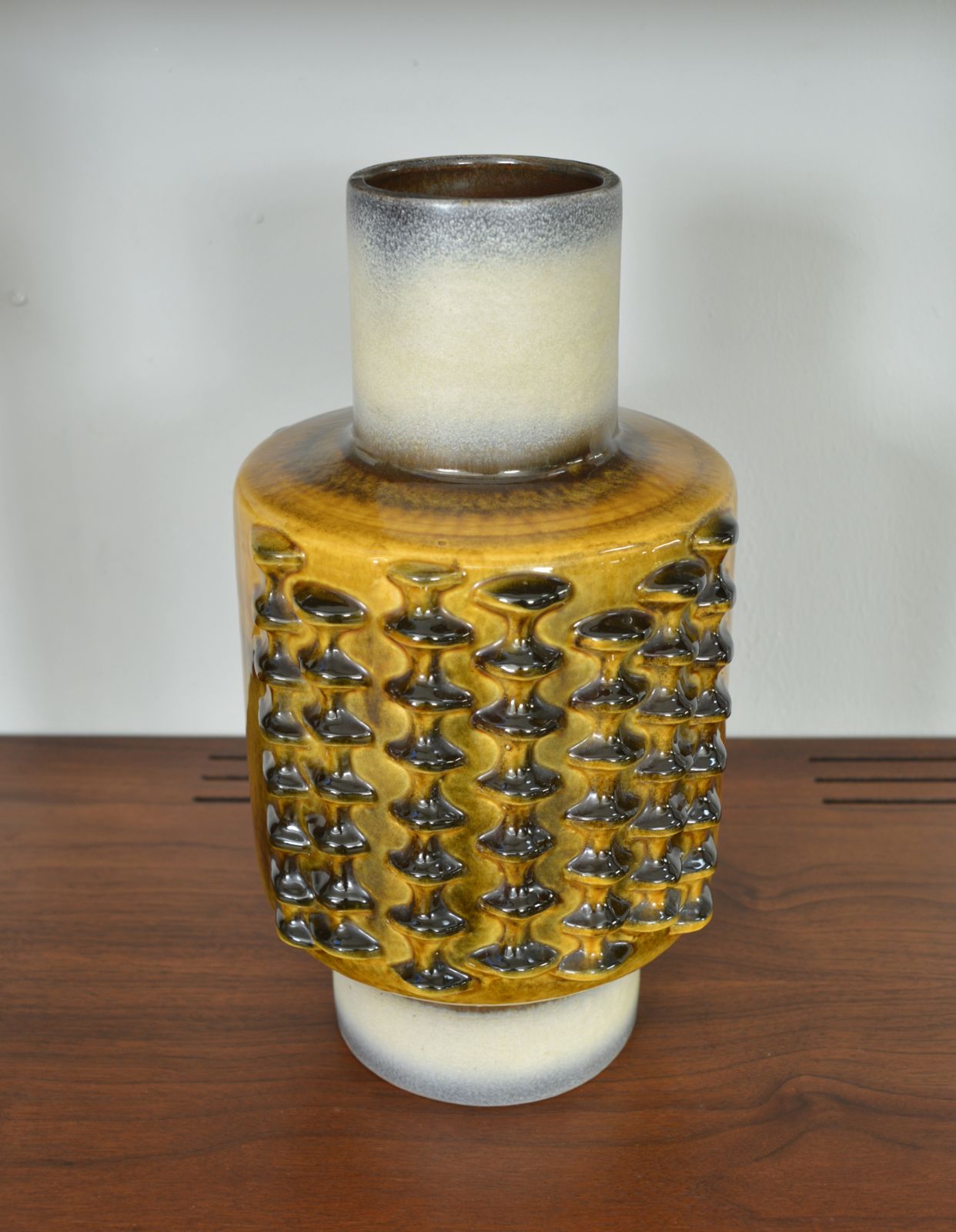 Large Beehive Vase 7641 40 Dieter Peter Carstens West German Studio Pottery 1970s photo furniture