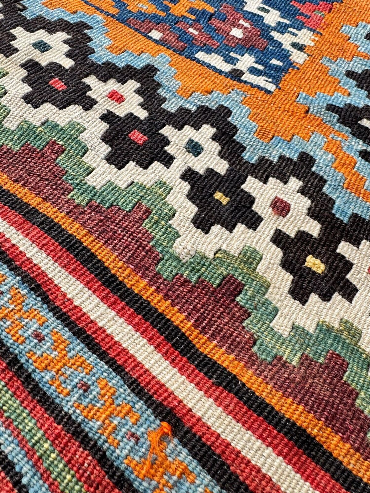 850.0 Antique Qashqai Kilim 2.30m X 1.59m photo