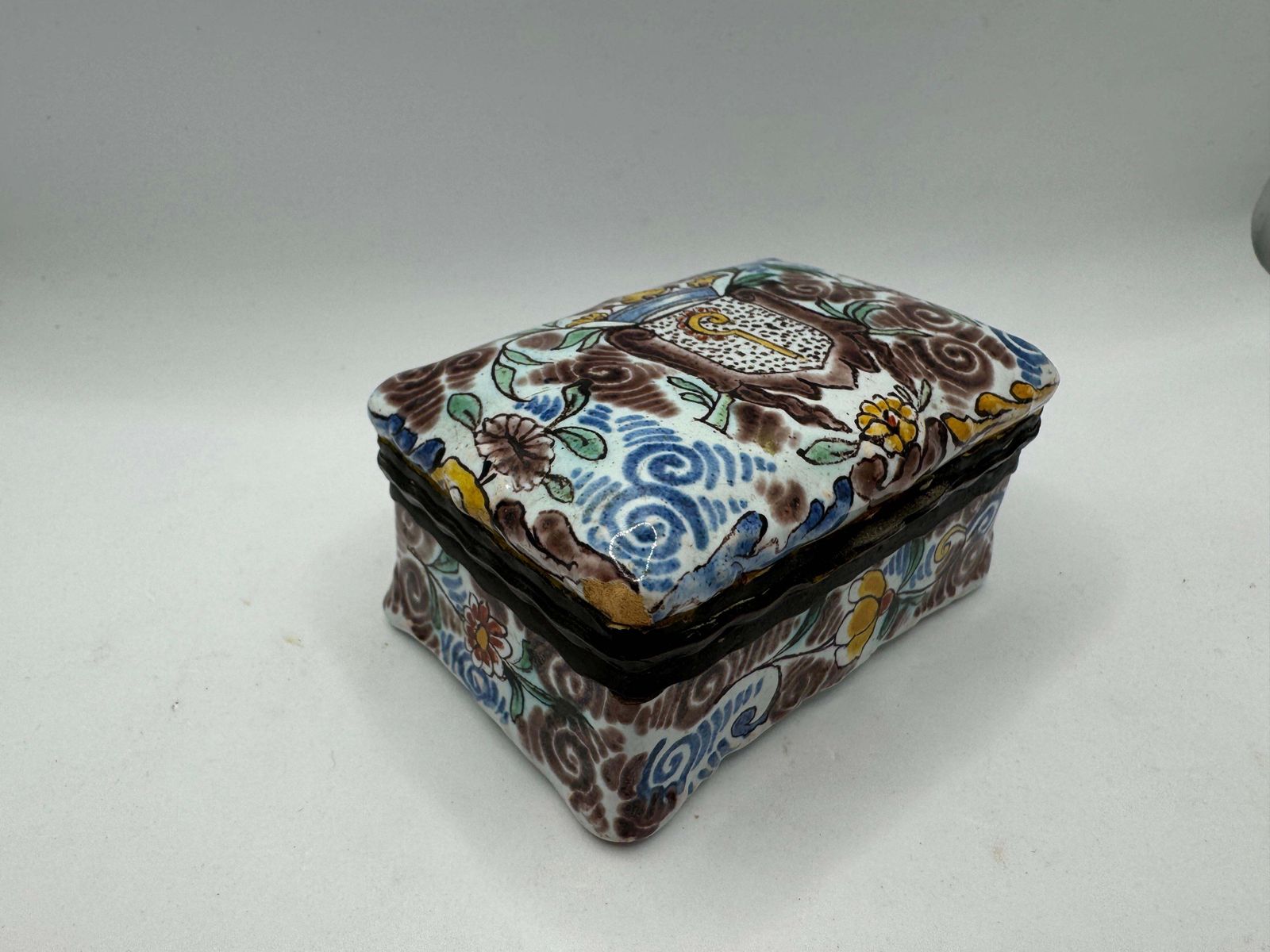 17th Century Dutch Delft Snuff / Patch Box photo furniture