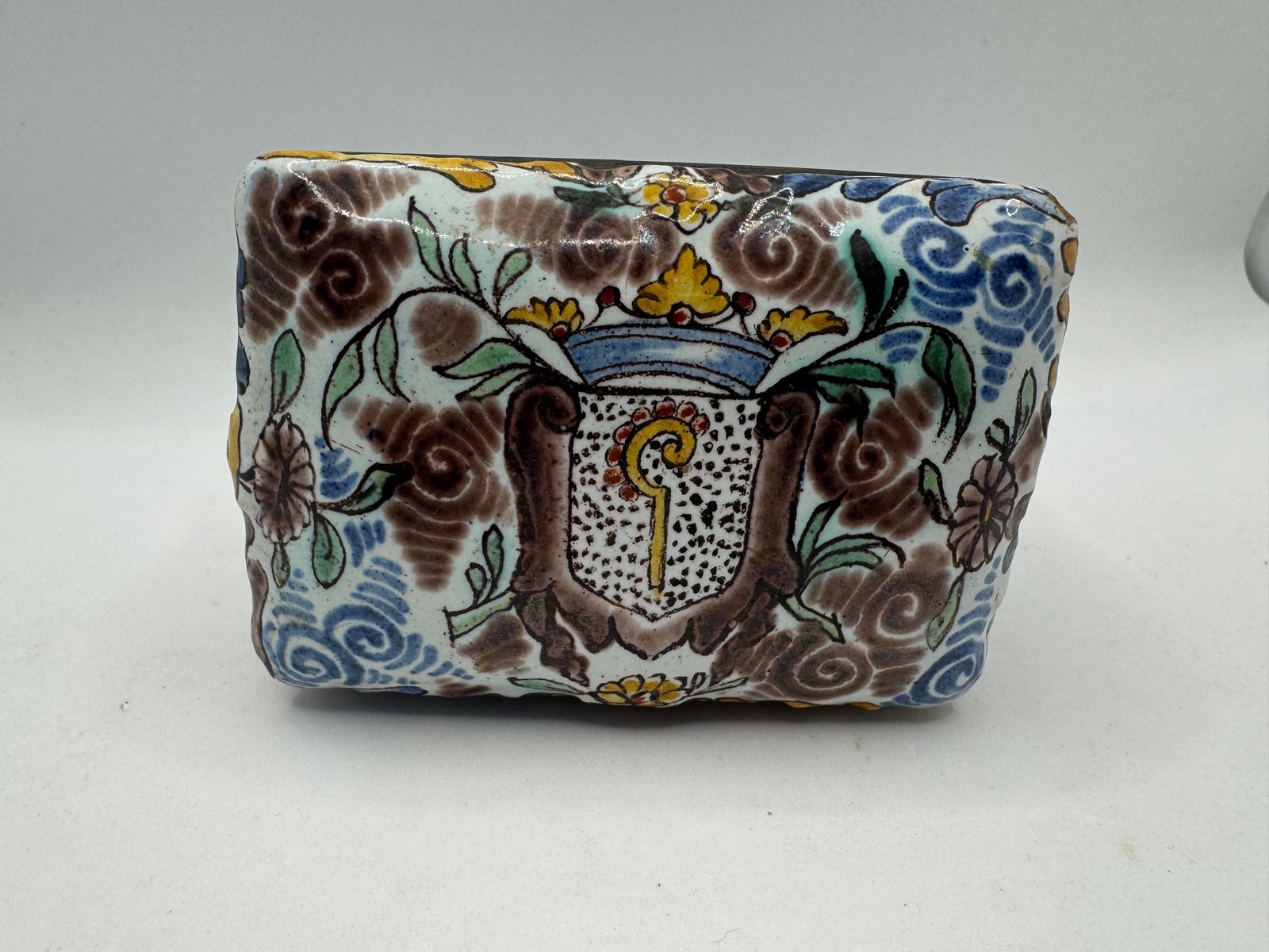 580.0 17th Century Dutch Delft Snuff / Patch Box photo