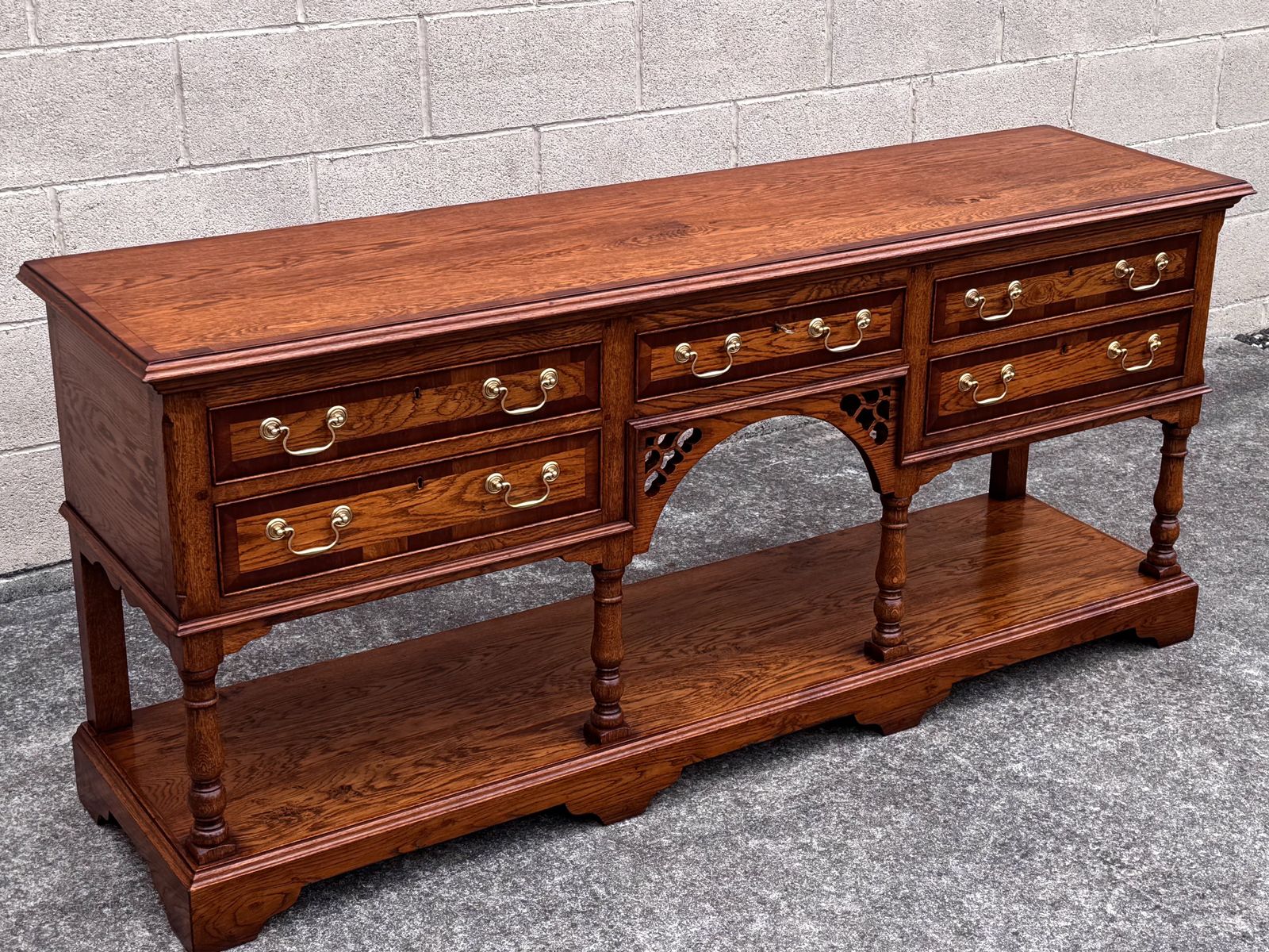 A Titchmarsh And Goodwin Style Solid Oak Sideboard Dresser Base Hall Lamp Table photo furniture