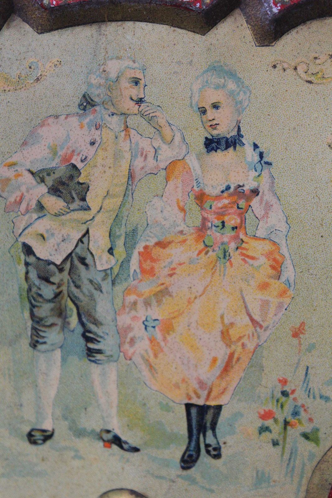Antiek Groot Blikken Doosje, 19e Eeuw, Russisch Keizerrijk, Verzamelobject, Gedreven Reliëf, Winkelblik photo vintage