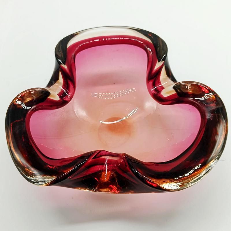 1960s Pink Ashtray Or Catch All In Murano Glass By Flavio Poli For Seguso. Made In Italy. photo 212.0