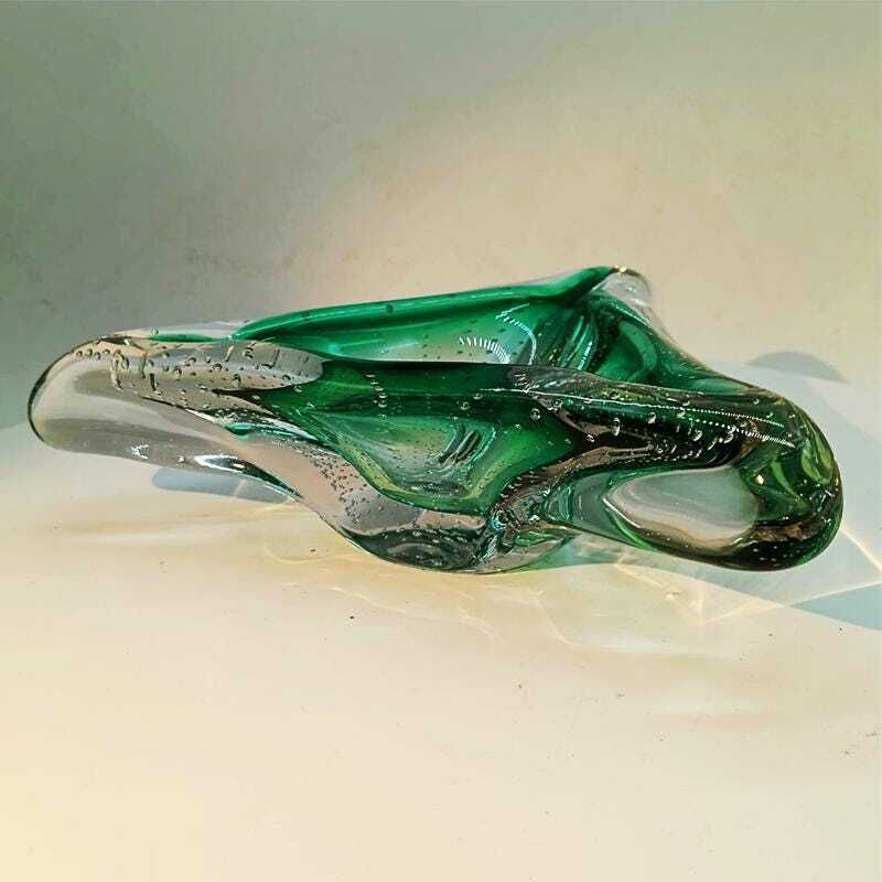 1960s Big Triangular Ashtray Or Catch All In Murano Glass With Air Bubble. Made In Italy. photo 202.0