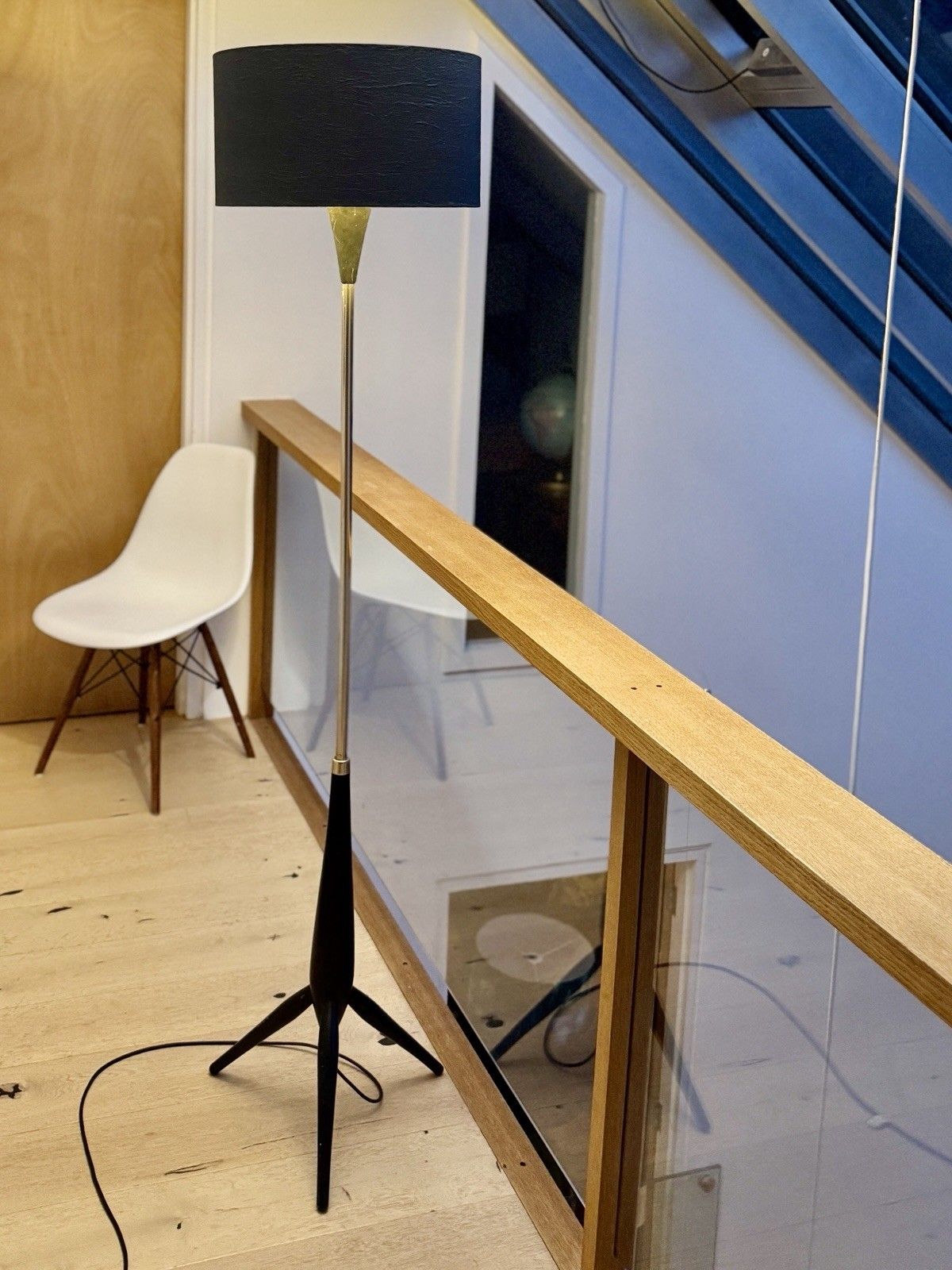 Very Tall 1950s Brass & Ebonised Wood Tripod Floor Lamp With Shade Vgc photo Lighting