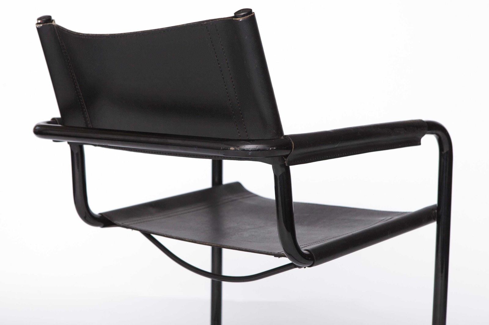 Mid Century Bauhaus Cantilever Chair – Black Leather, Attributed To Mart Stam, 1980s Vintage Modern Design, Metal Frame photo vintage