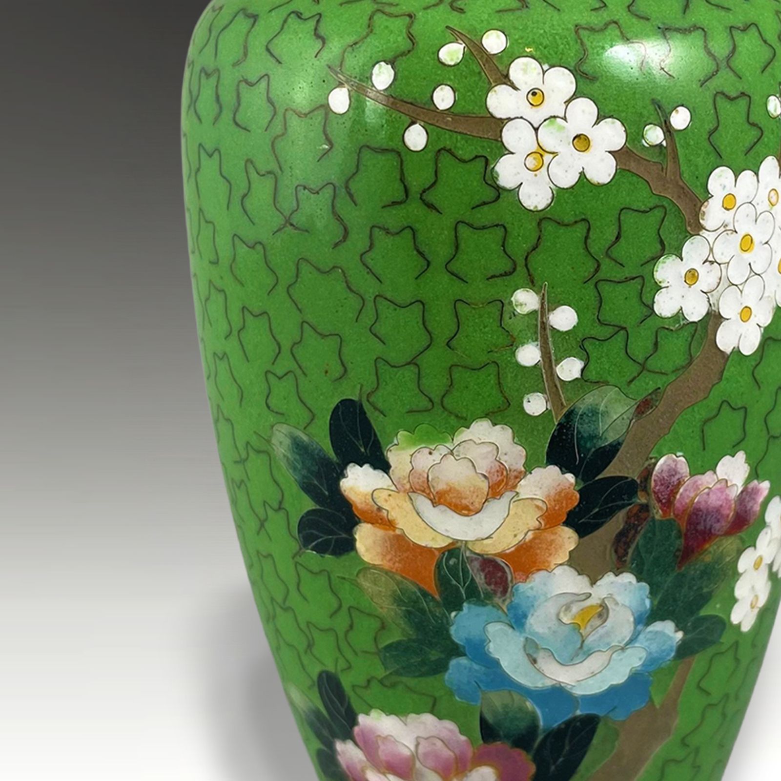 Japanese Cloisonne Vase  Meiji Period  Signed Inaba Shichiho Superb Quality 13cm photo furniture