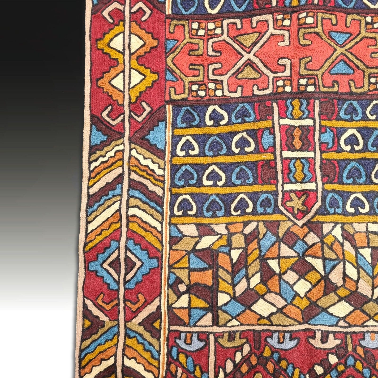 Kashmiri Hand Stitched Wool Chain Rug, 92cm X 60cm . Beautiful Colours. Perfect photo furniture