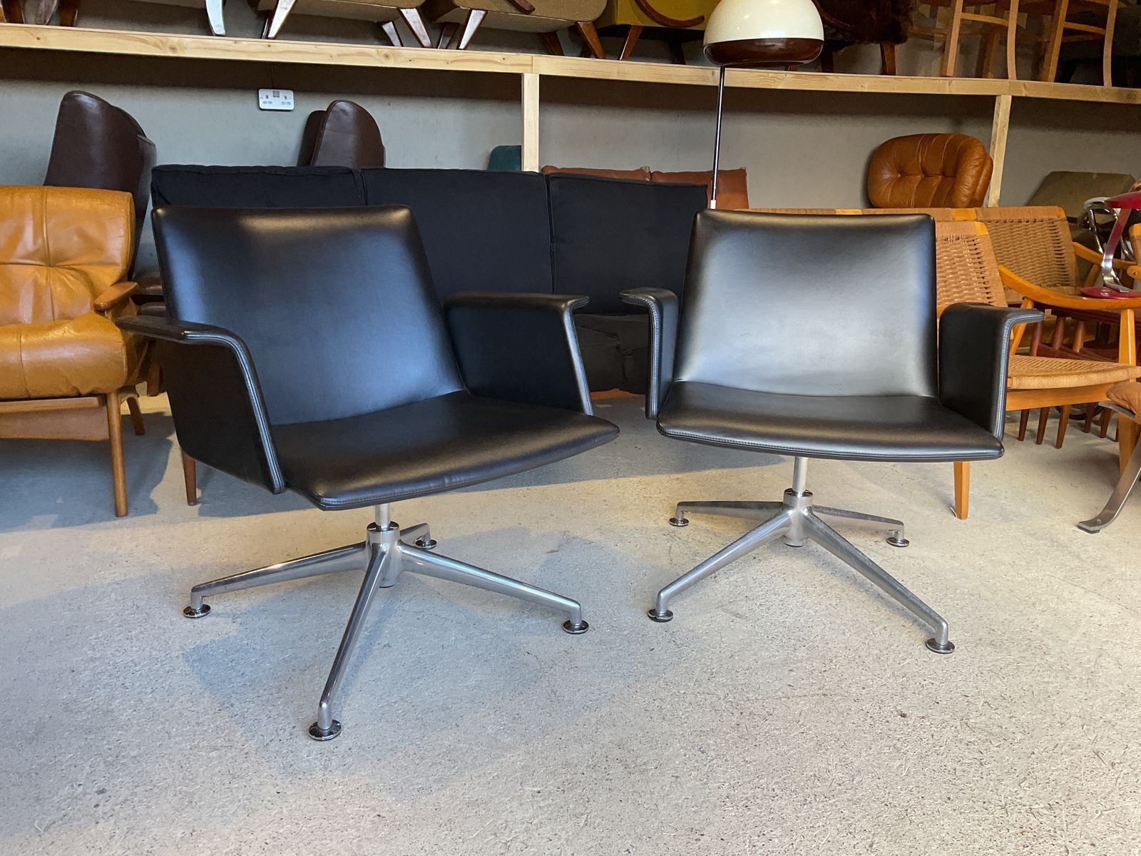 Knoll, Bauhaus Style Armchairs Designed By Brunner , 2013, Set Of 2 photo for sale