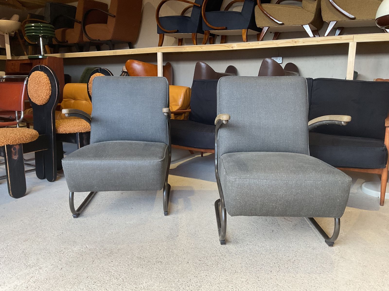 Andrew Martin Cantilever Armchairs Inspired By Marcel Breuer’s S411 Thonet photo vintage