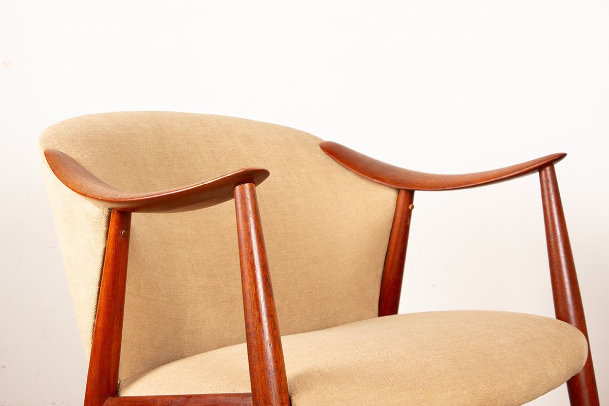 Paire de fauteuils scandinaves en teck et tissu, modèle New Tyrol par Gerhard Berg pour Westnofa, 1960. photo vintage