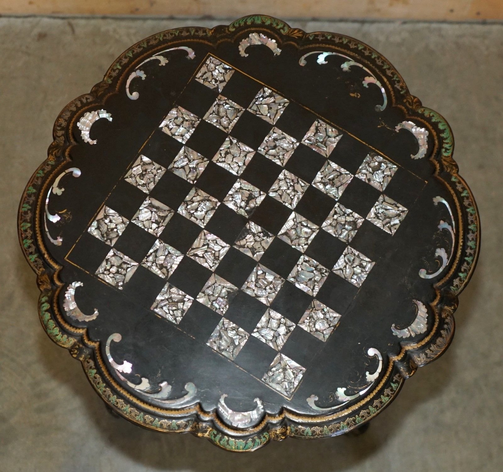 Antique Victorian 1860 Black Lacquer Mother Of Pearl Chess Tilt Top Games Table photo for sale