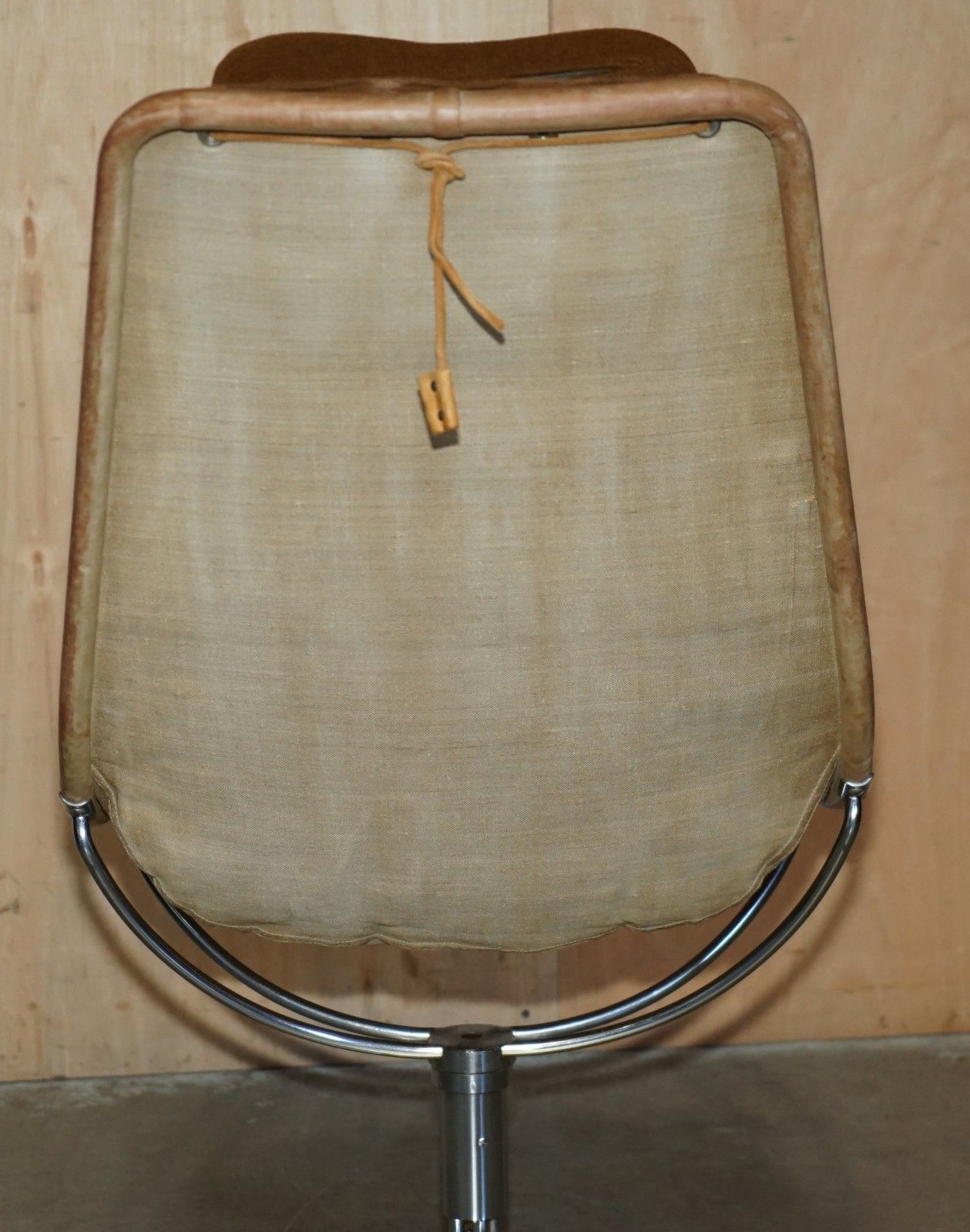 photo buy Bruno Mathsson Swedish Mid Century 1907 1988 Jetson Swivel Armchair For Dux