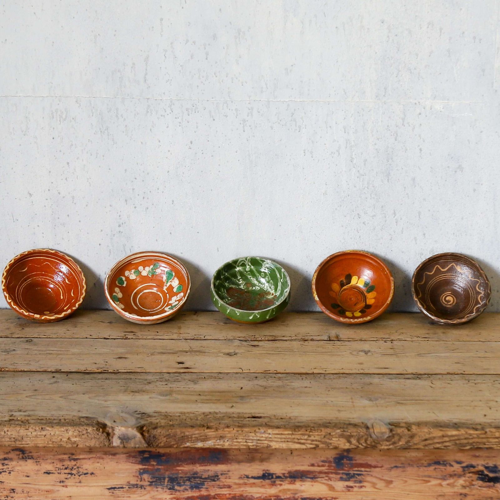 photo buy Early 20th Century C.1920s Welsh Vernacular Set Of Five Semi Glazed Earthenware Bowls