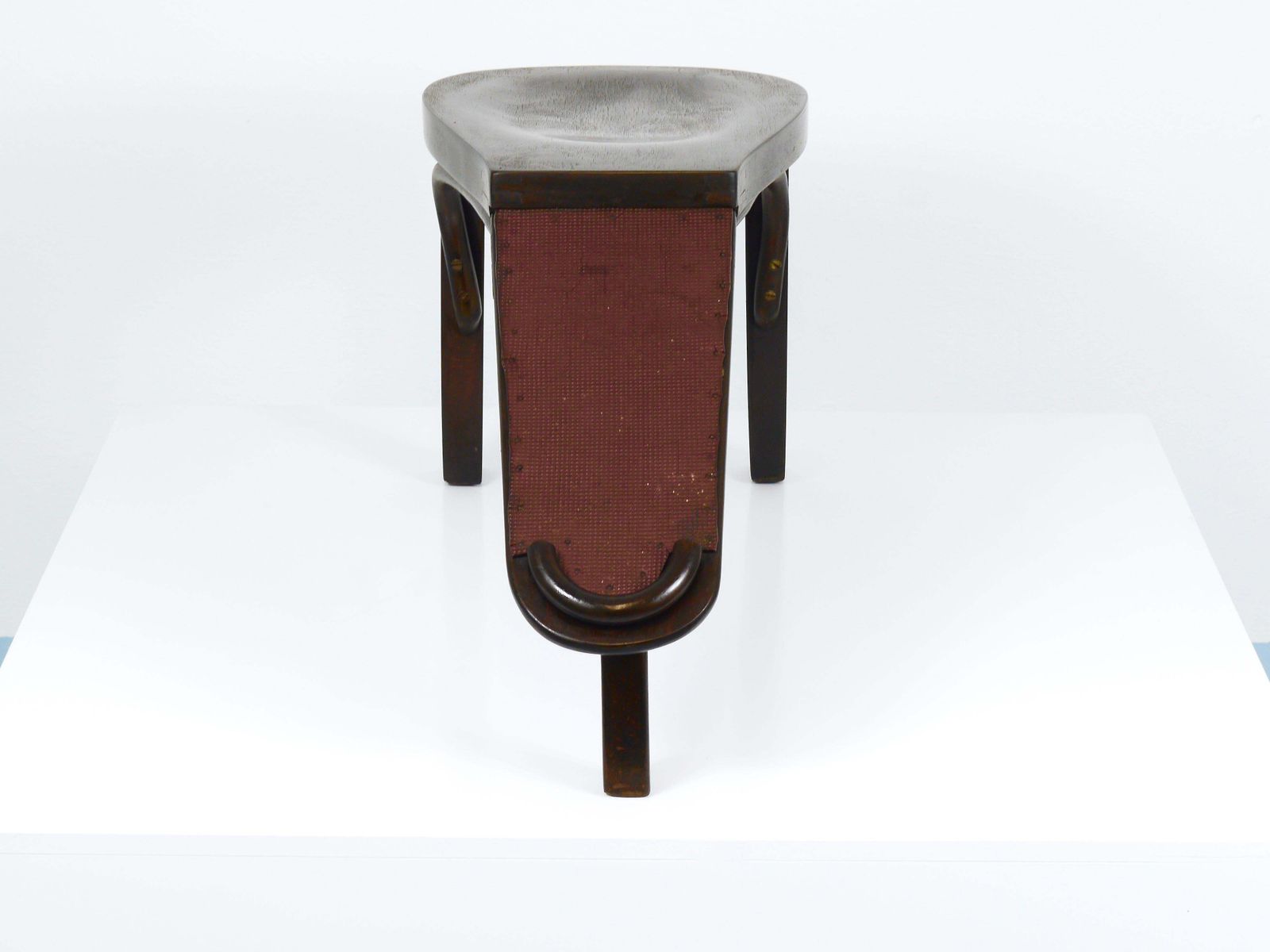 photo vintage Thonet Art Nouveau Bentwood Shoe Shine Or Fitting Stool, Vienna, Austria, 1900s