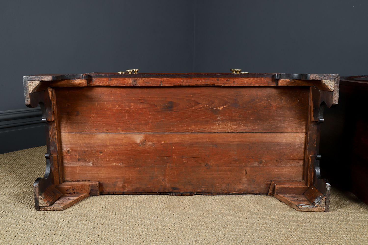 photo vintage English Georgian Flame Mahogany Linen Press Chest Wardrobe Armoire (Circa 1780)