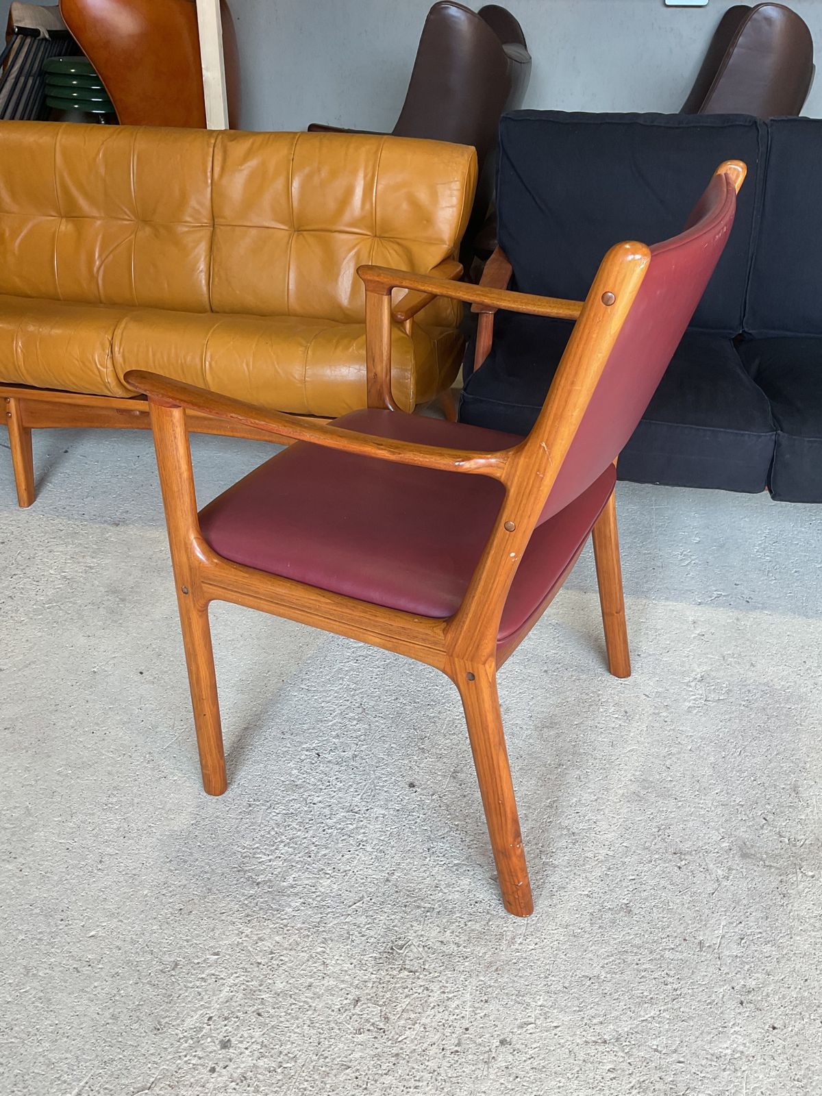 photo for sale Set Of 6 Mid Century Dining By Ole Wanscher And P. Jeppesen Furniture 1960s