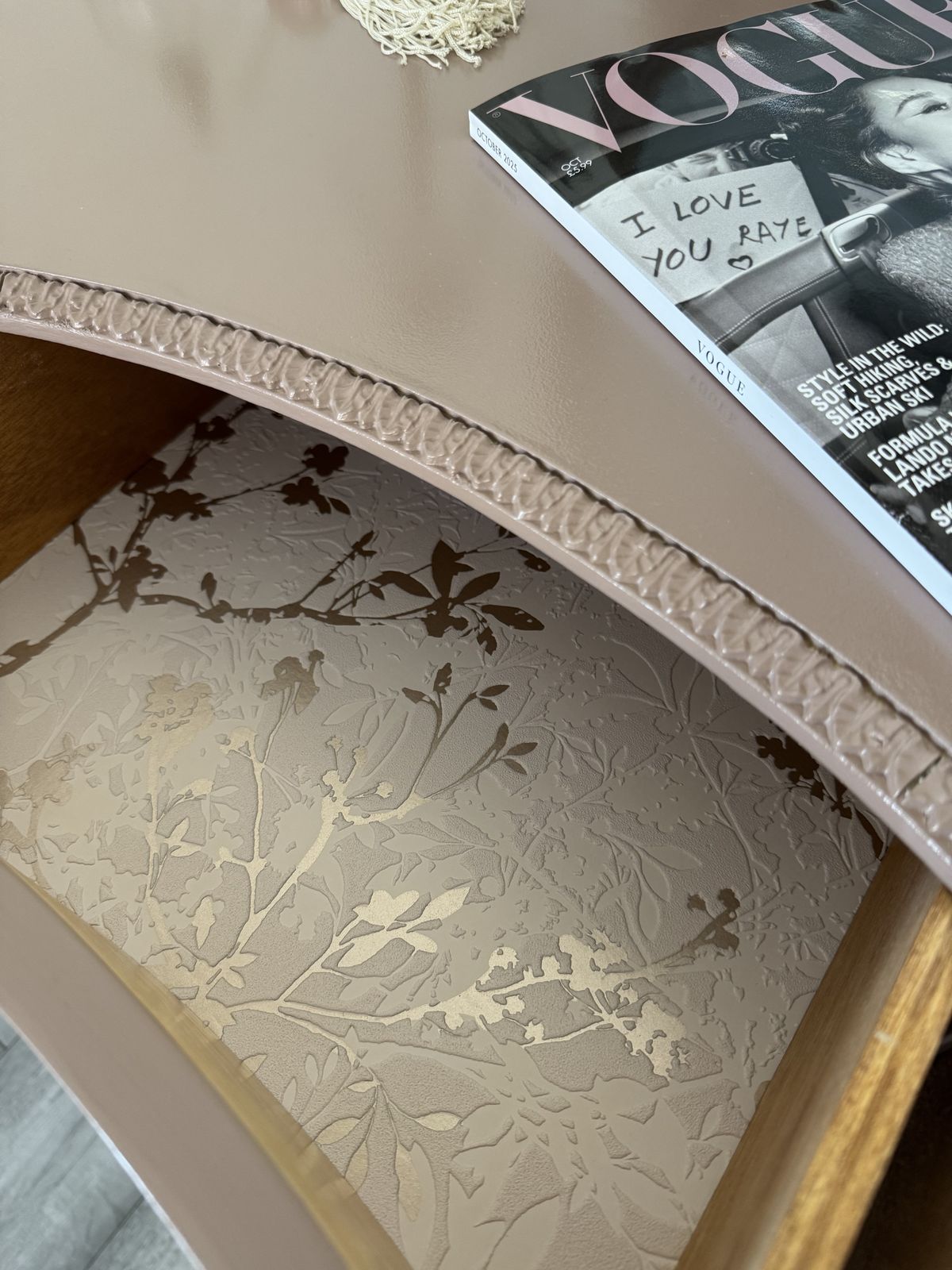 French Romantic Olympus Dressing Table, Hand Painted In Dusty Pink From Fusion Mineral Paint   Damask photo 1190.0