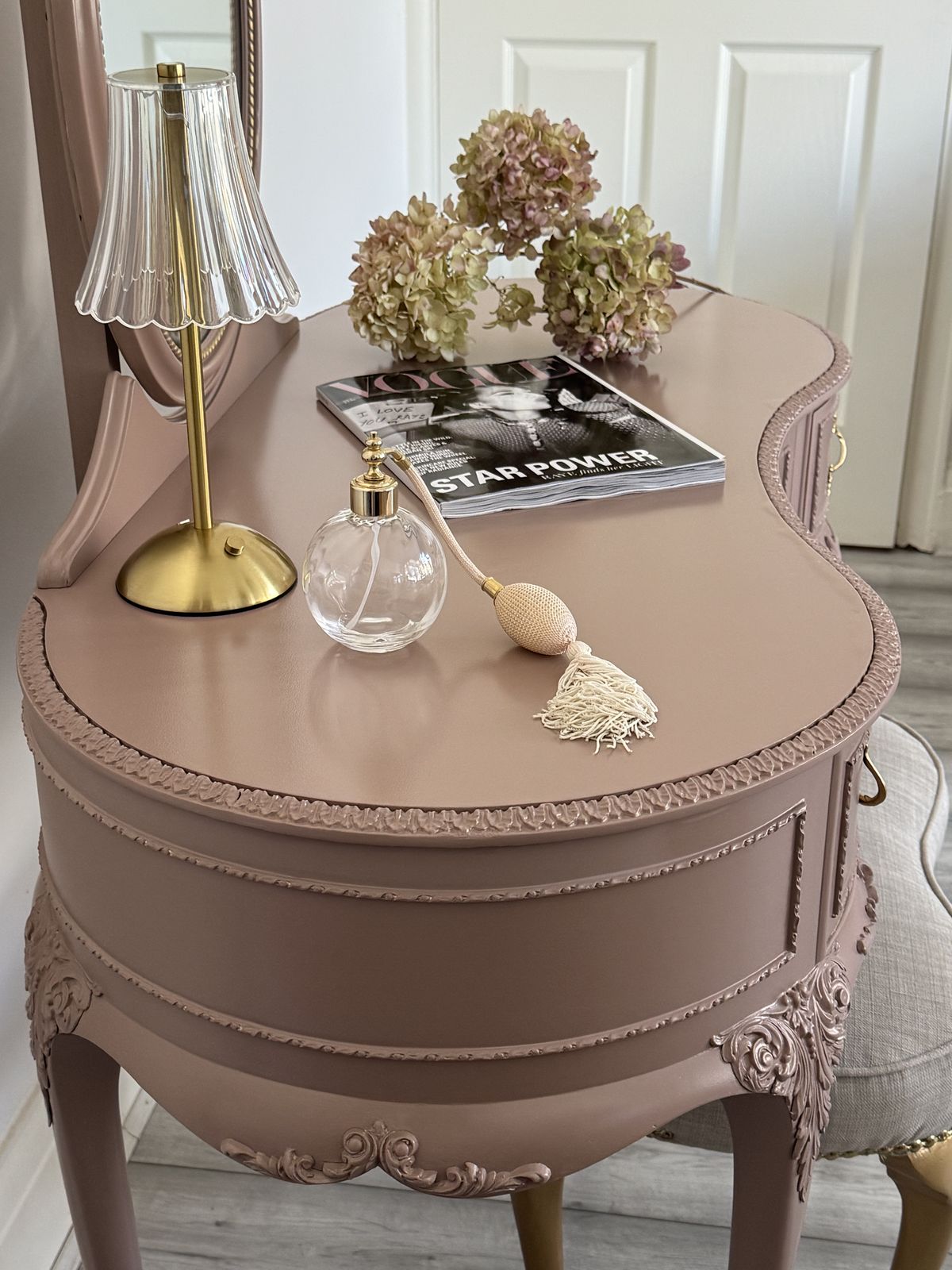 French Romantic Olympus Dressing Table, Hand Painted In Dusty Pink From Fusion Mineral Paint   Damask photo vintage