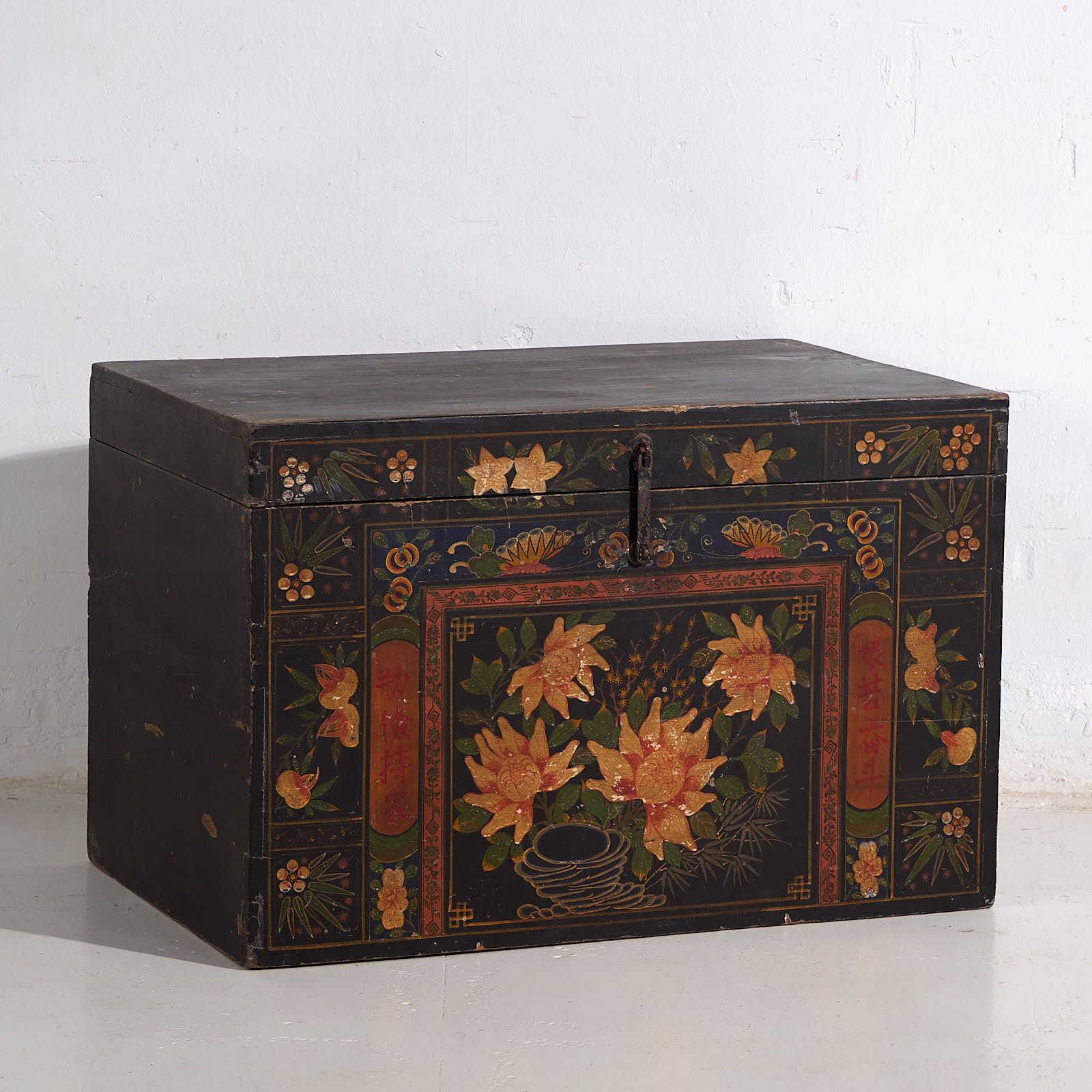 Original Illustrated Chinese Opera Trunk (China, C.1900)