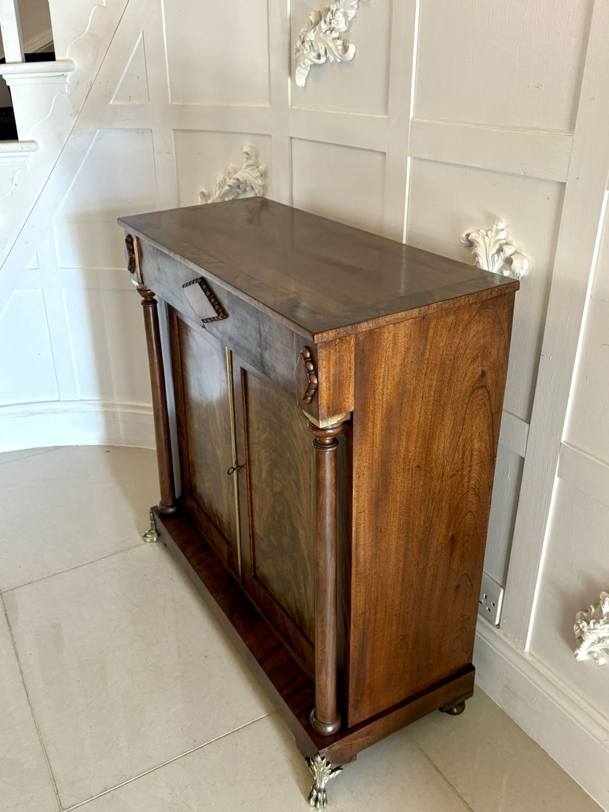Fine Antique 19th Century Figured Mahogany Chiffonier Cabinet photo vinterior