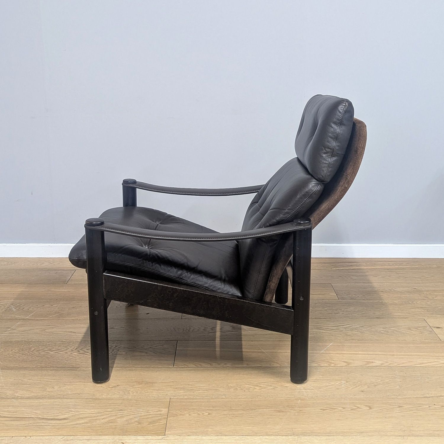 Midcentury Danish 1970s Leather Lounge Chair By Gehl & Nissen For Jeki Mobler photo vinterior