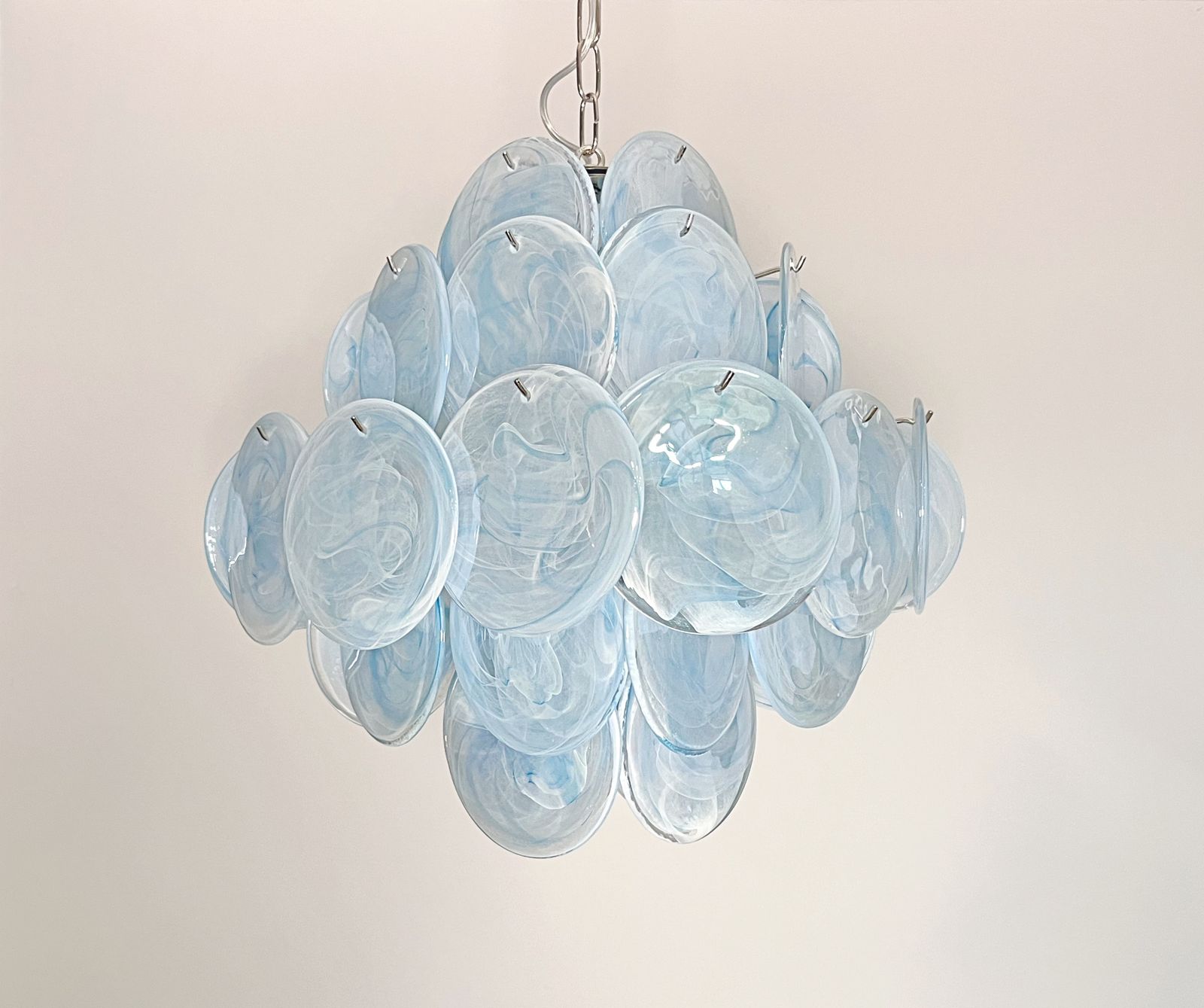 photo vintage Vintage Italian Murano Chandelier   36 Blue Disks