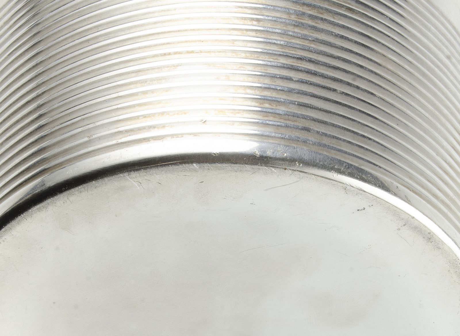 1930s Art Déco Circular Silvered Metal Wine Cooler/Ice Bucket By Christofle, France photo vinterior