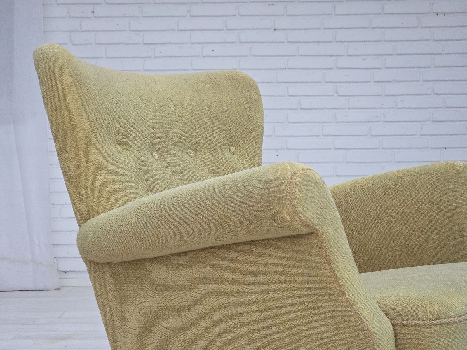Meubels Jaren 1960, Deense Fauteuil Van Fritz Hansen, Serie 8000/8020, Ongerestaureerde Staat. photo