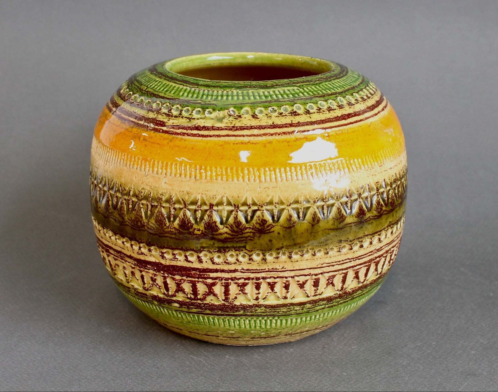 Mid Century Italian Ceramic Vase By Aldo Londi For Bitossi (Circa 1960s)
