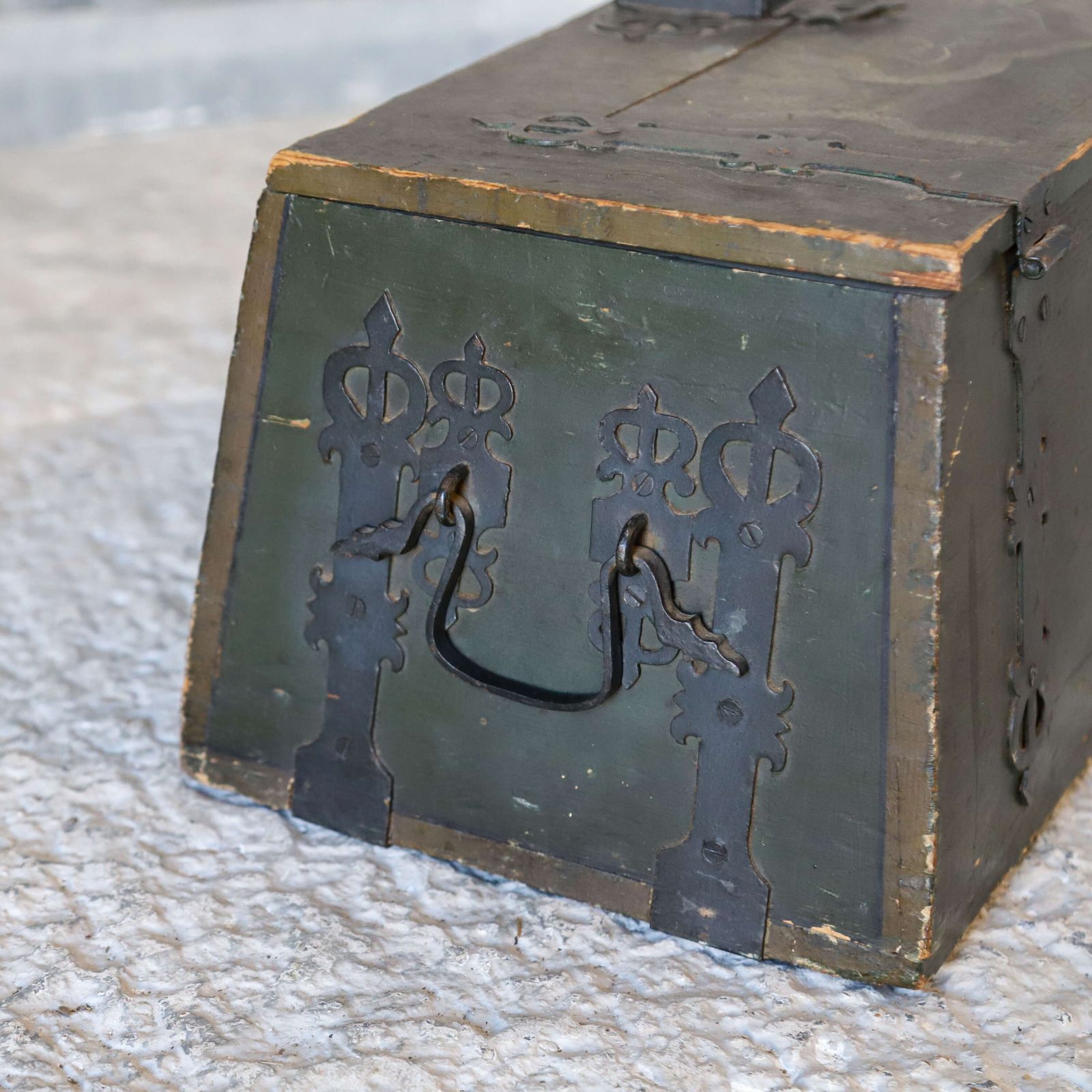 Home Decor Antique European Folk Art Decoration Chest/Box Dated 1897   Hand Forged Iron Fittings photo
