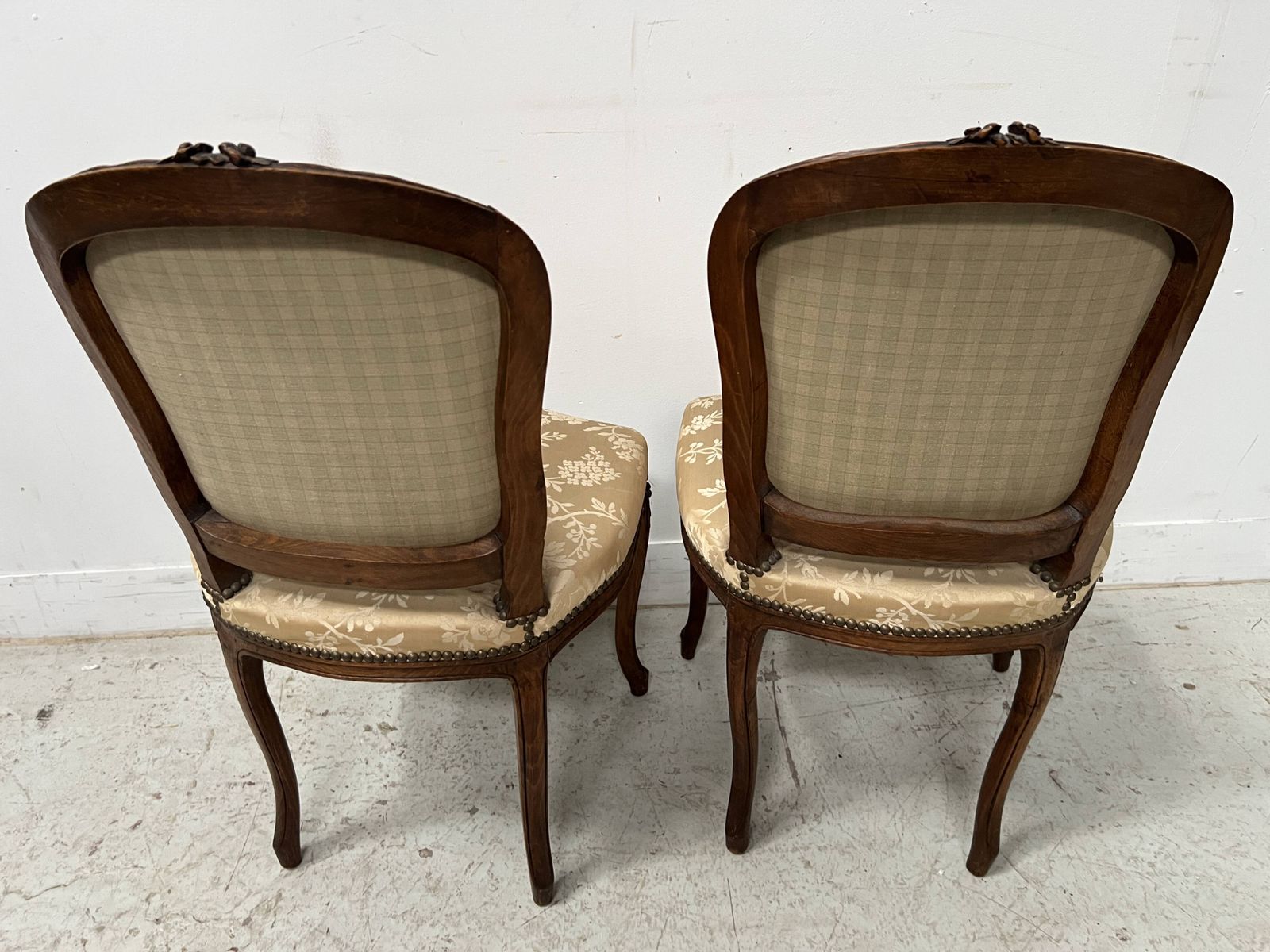 550.8 Set Of Two Chairs And A Stool In The Louis XV Style, Made Of Walnut. photo
