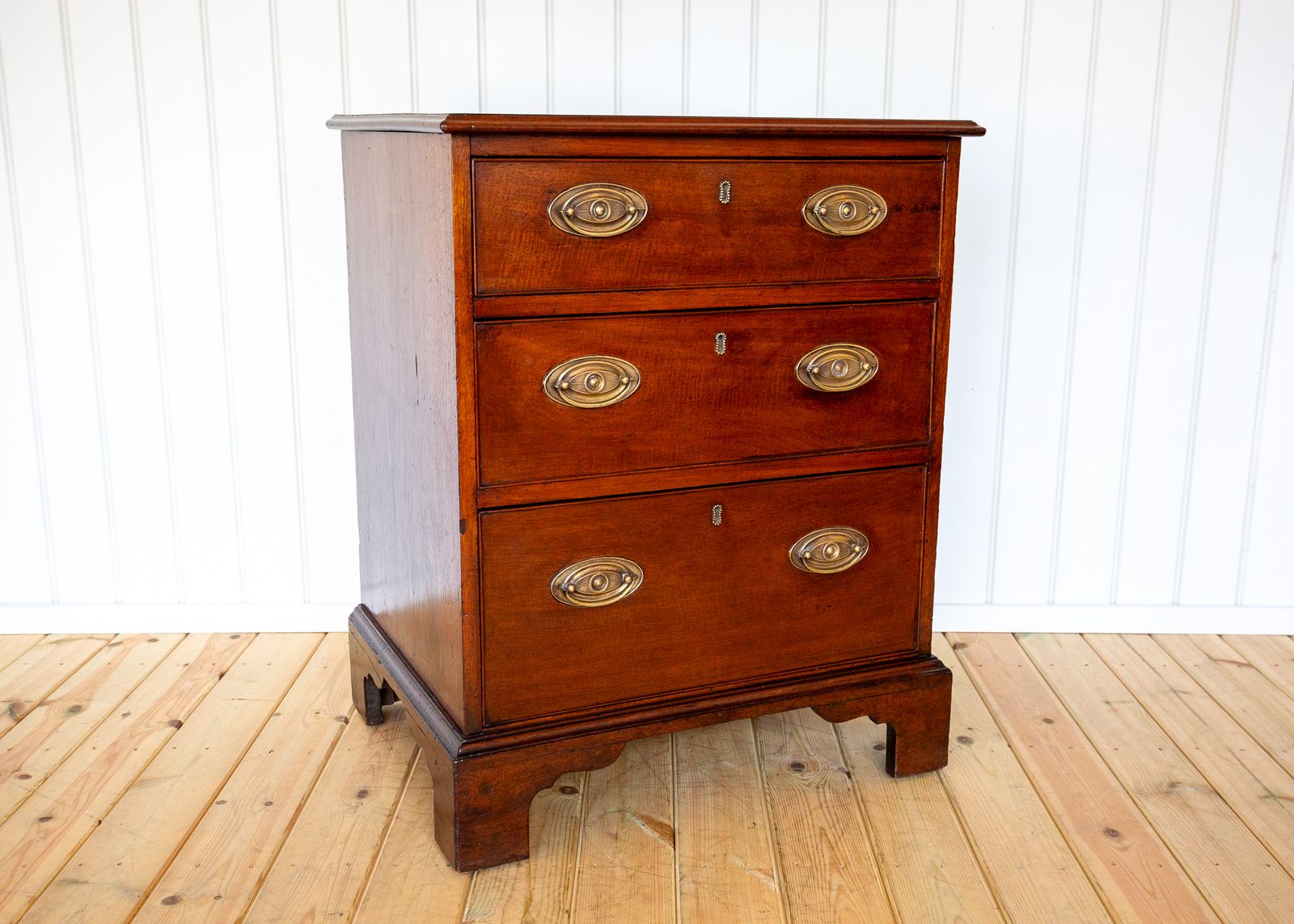 photo for sale Georgian Mahogany Chest Of Drawers Country House Small Bachelor’s Office Bedside Compact Brass English Antiqu.E Early 19th Century