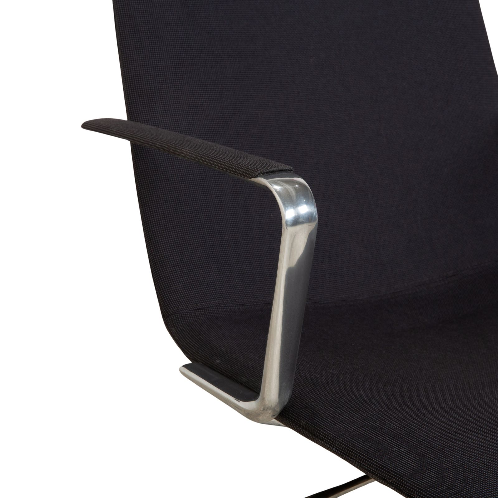 Fauteuil Arper Catifa 46 en tissu gris foncé bleu, fonction manuelle photo 1150.0