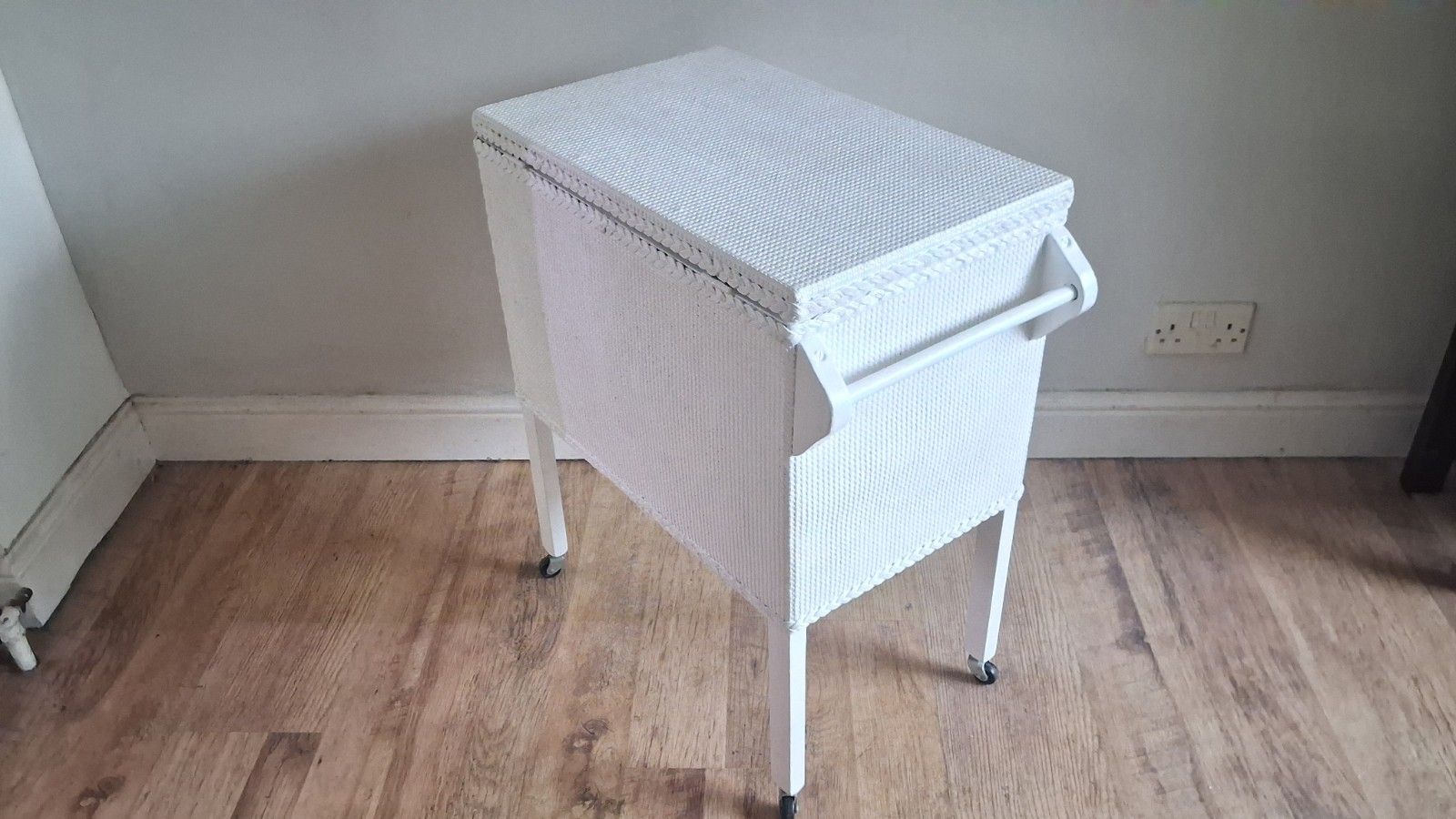 1960's Lloyd Loom ?  Bathroom Storage/Trolley , Linen/Towel Storage/Rail photo furniture