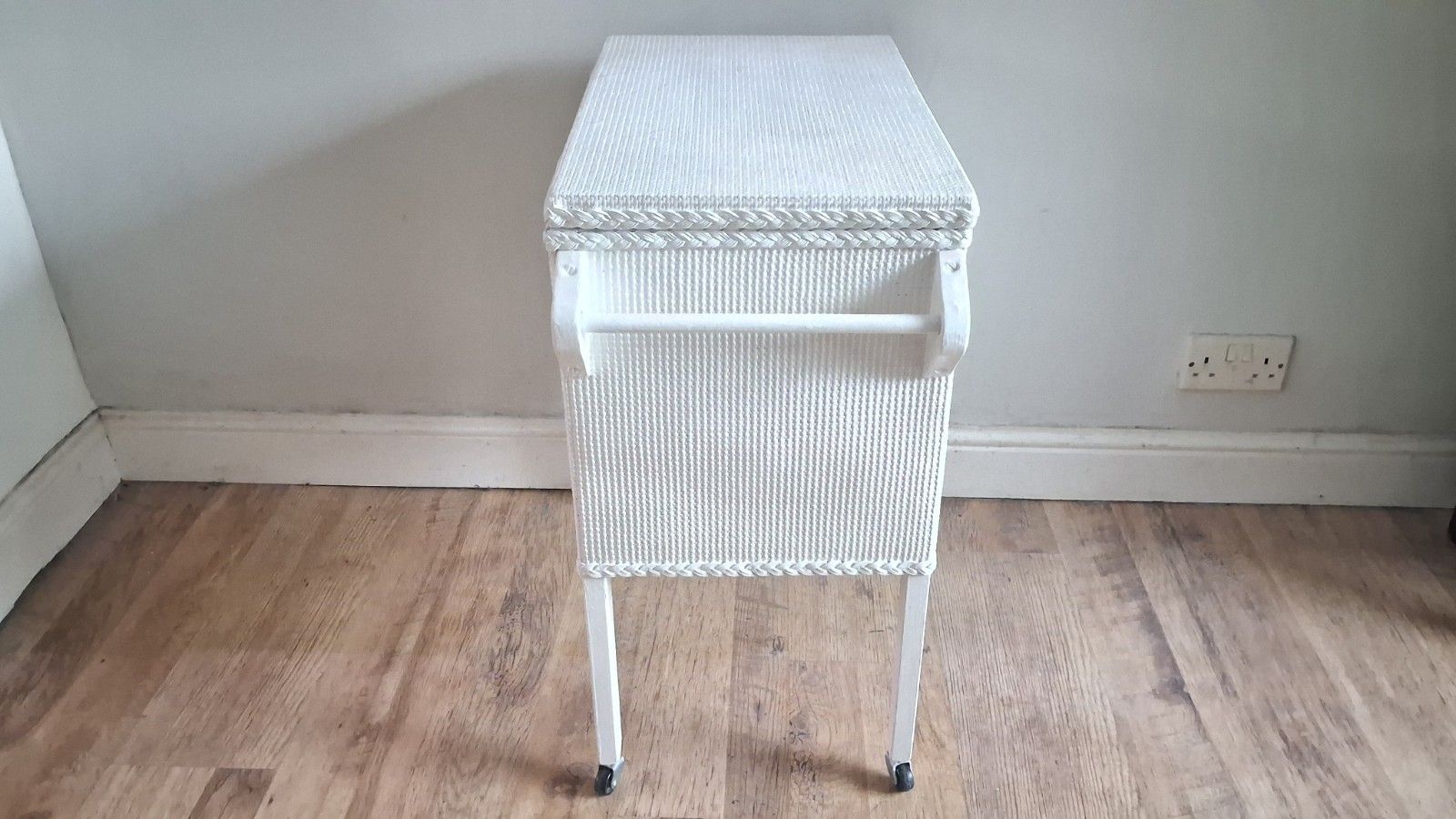 155.0 1960's Lloyd Loom ?  Bathroom Storage/Trolley , Linen/Towel Storage/Rail photo