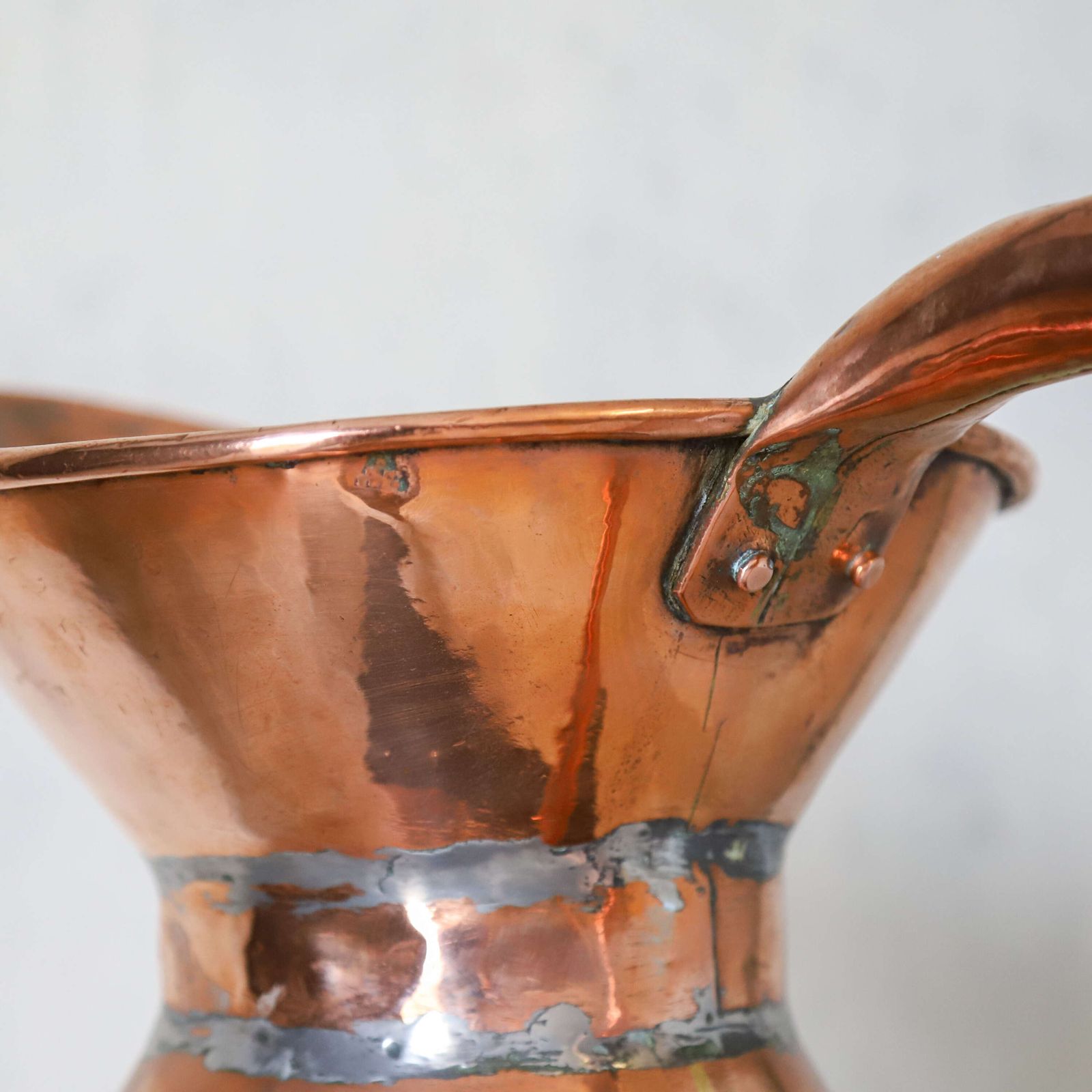 photo furniture Authentic Georgian Period Large Scale Country House Copper Dairy Jug   Stamped 5 Gallons