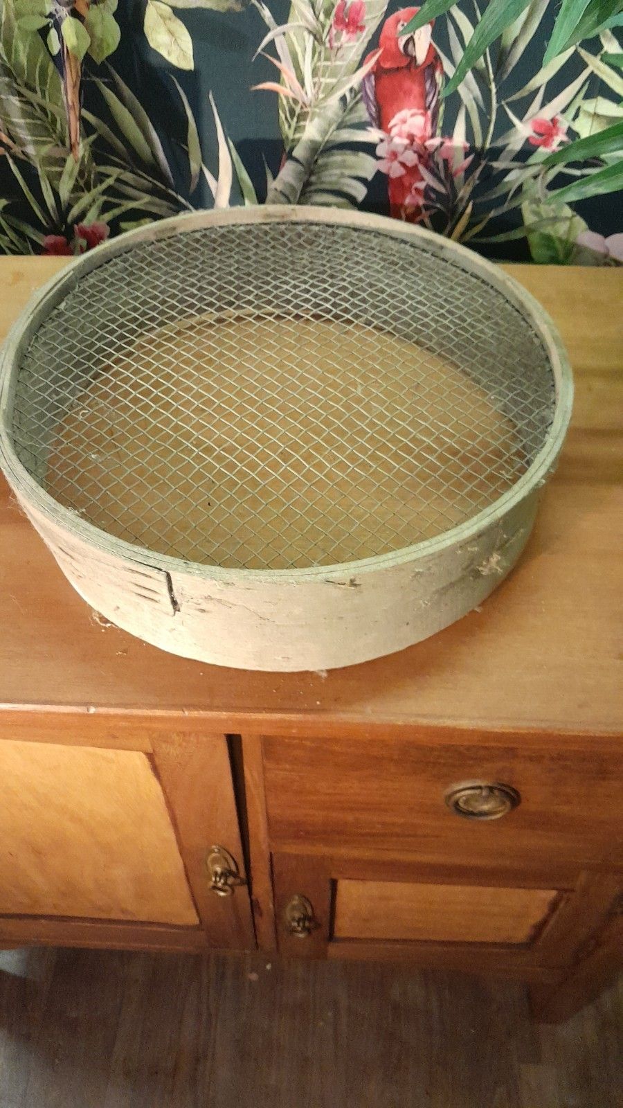 Vintage Wooden Soil Mesh Sieve Riddle Sifter 45cm Across Top ,10 1/2 Cm Tall