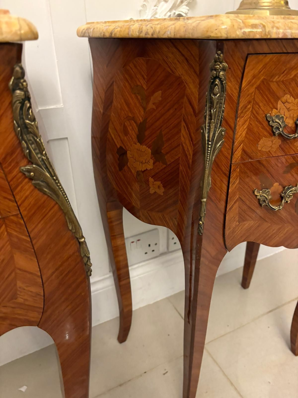 Antique Quality Pair Of French Louis XV Style Marquetry Bedside Cabinets photo vintage