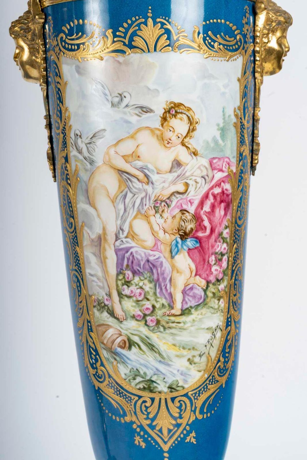 Pair Of Large Covered Vases In Painted Porcelain, 19th Century, Napoleon III. photo vintage