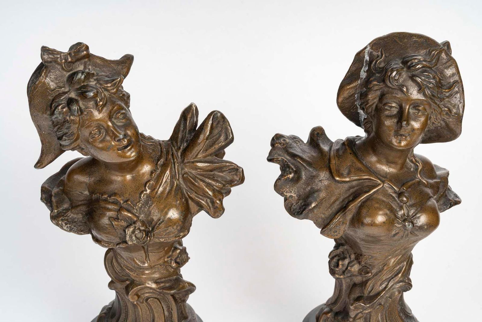Pair Of Sculptures In Regule, Wooden Base, Art Nouveau, 1900. photo Art