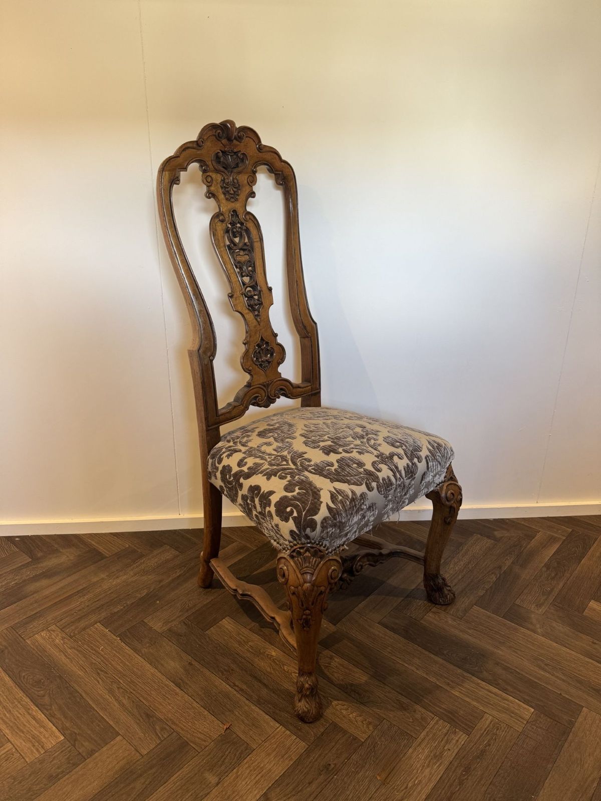 11995.0 Fantastic Quality Set Of Ten Victorian Walnut Dining Chairs photo