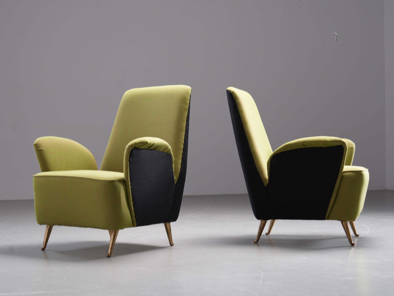 Twee Lounge Chairs Van Isa Bergamo, Bekleed Met Stof En Messing, Italië, Ca. Jaren 1950 photo vinterior