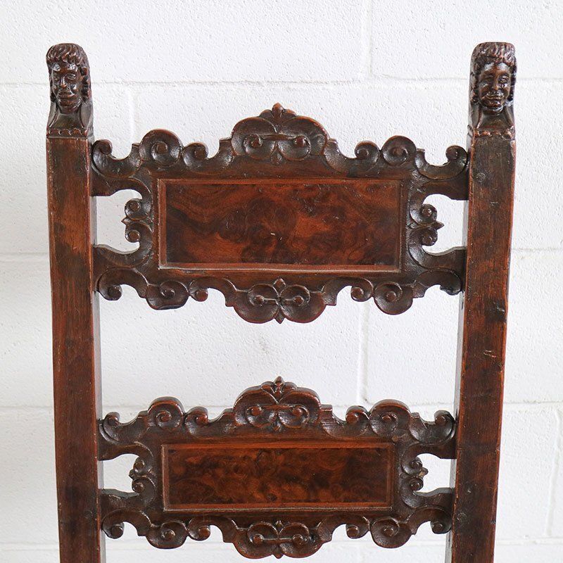 photo furniture Renaissance Chair In Carved Walnut
